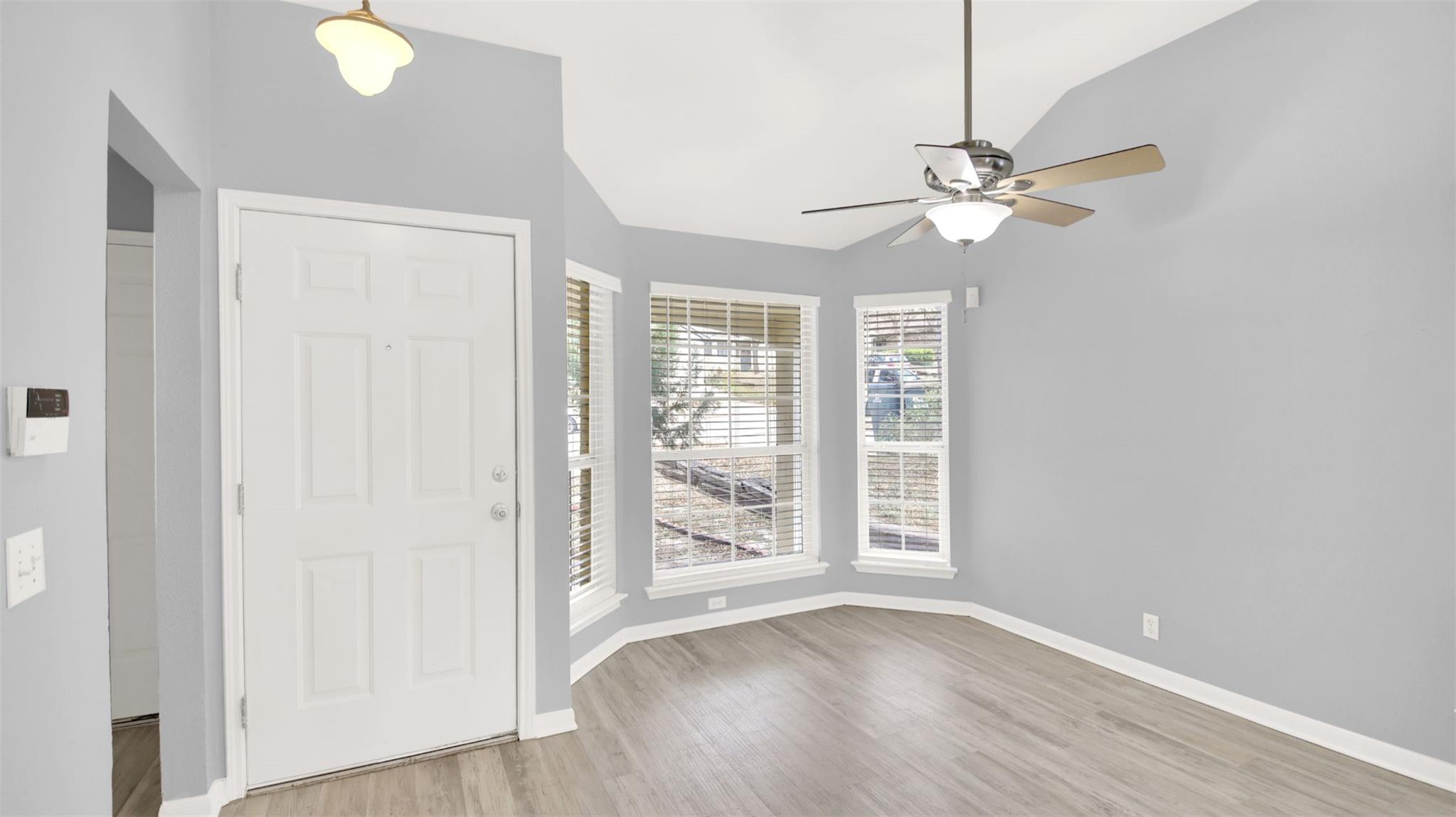 4911 Edenbourgh Ln, Austin, TX 78754