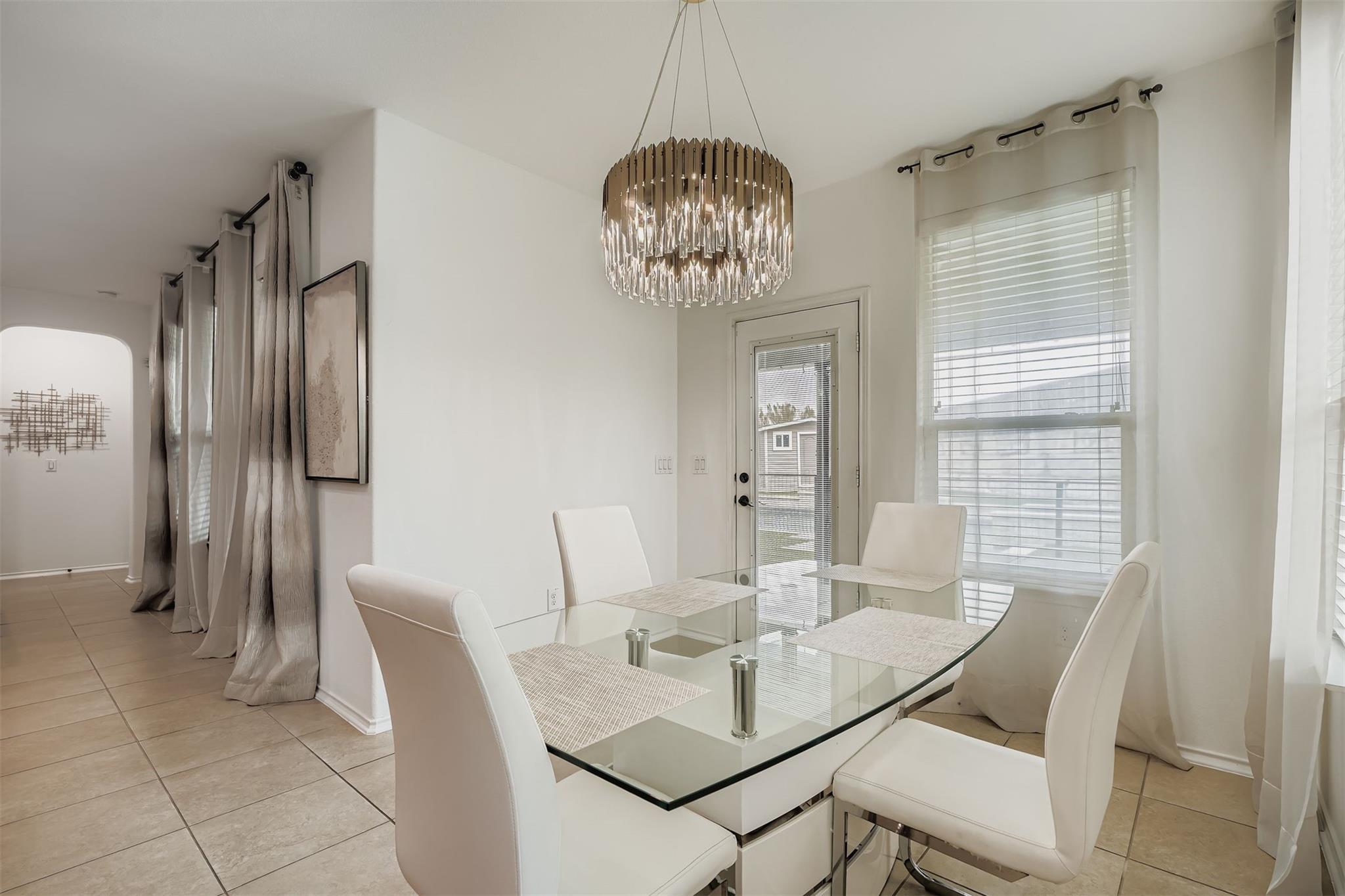 7020 Ondantra Bnd, Austin, TX 78744