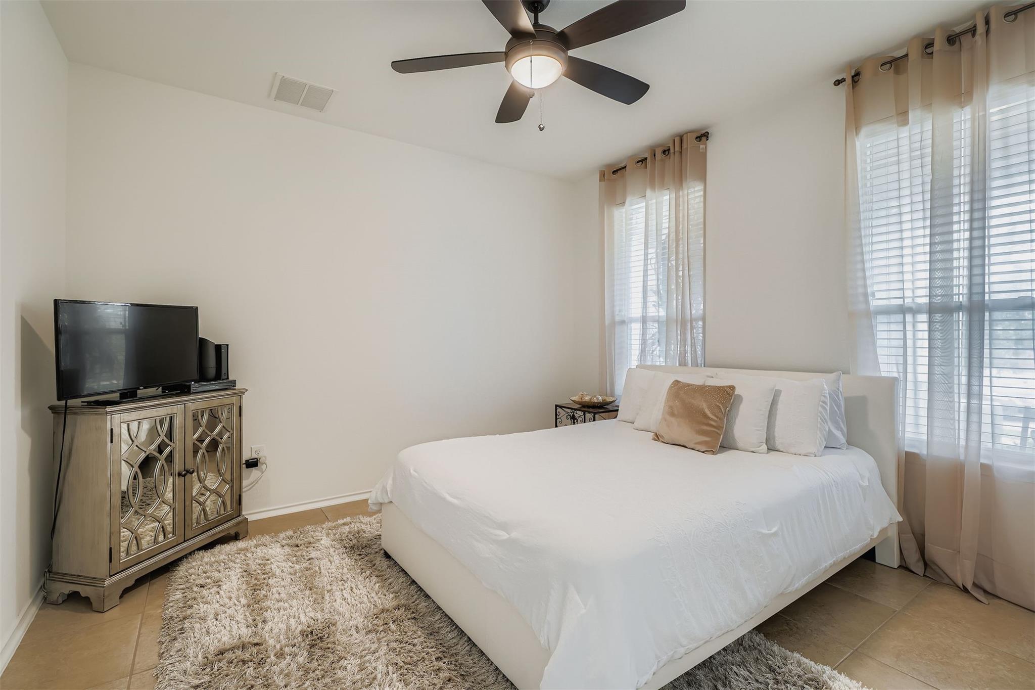 7020 Ondantra Bnd, Austin, TX 78744