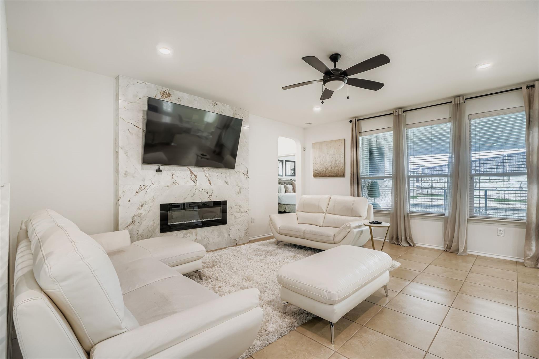 7020 Ondantra Bnd, Austin, TX 78744