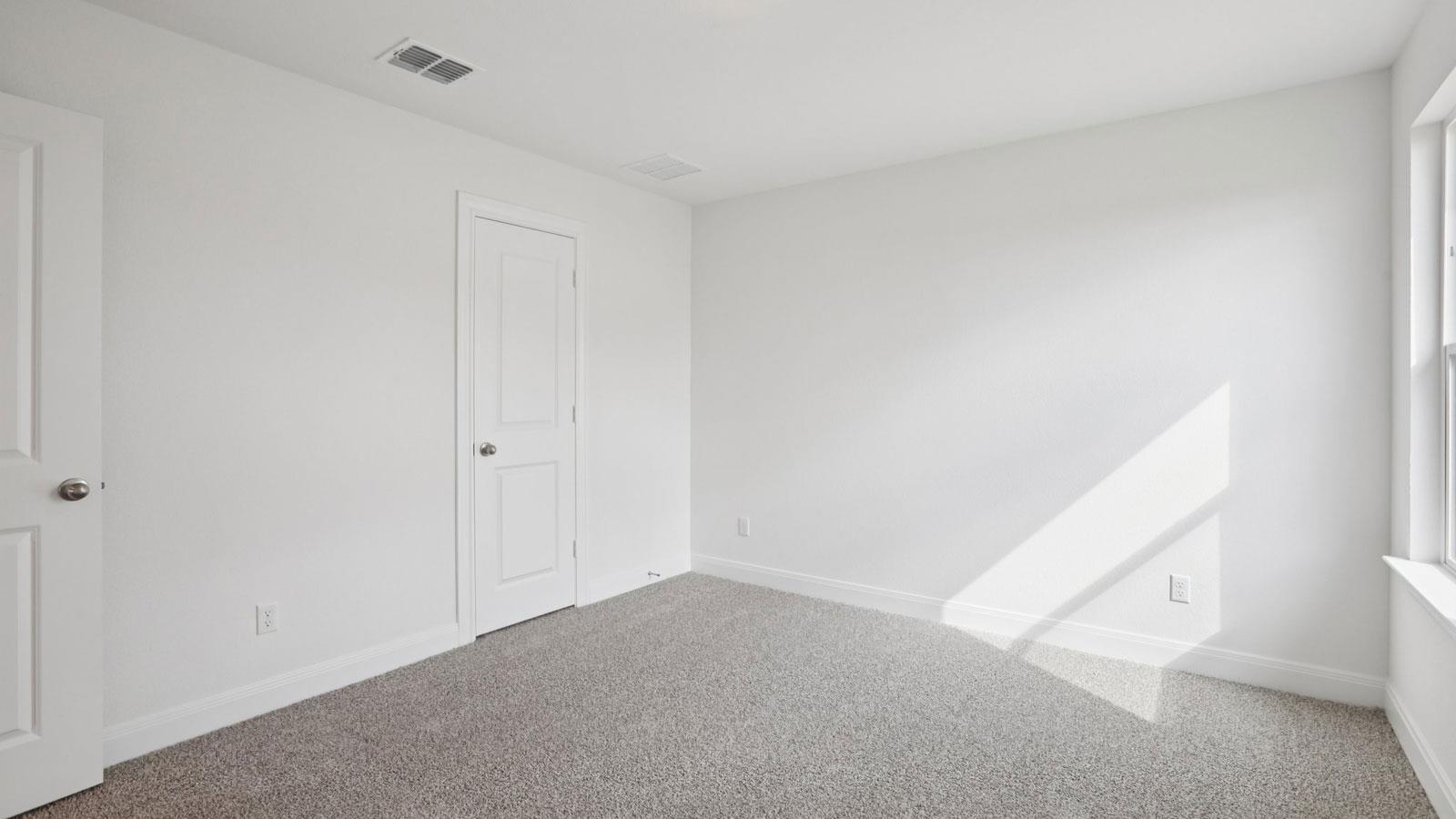 136 Union Pacific Dr, Cedar Creek, TX 78612