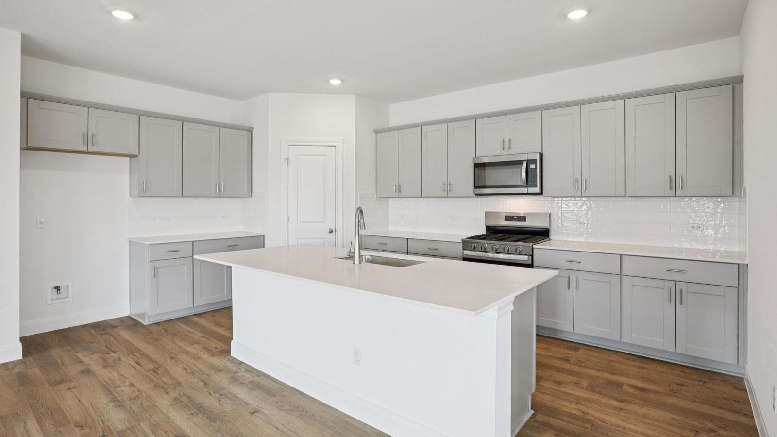 136 Union Pacific Dr, Cedar Creek, TX 78612