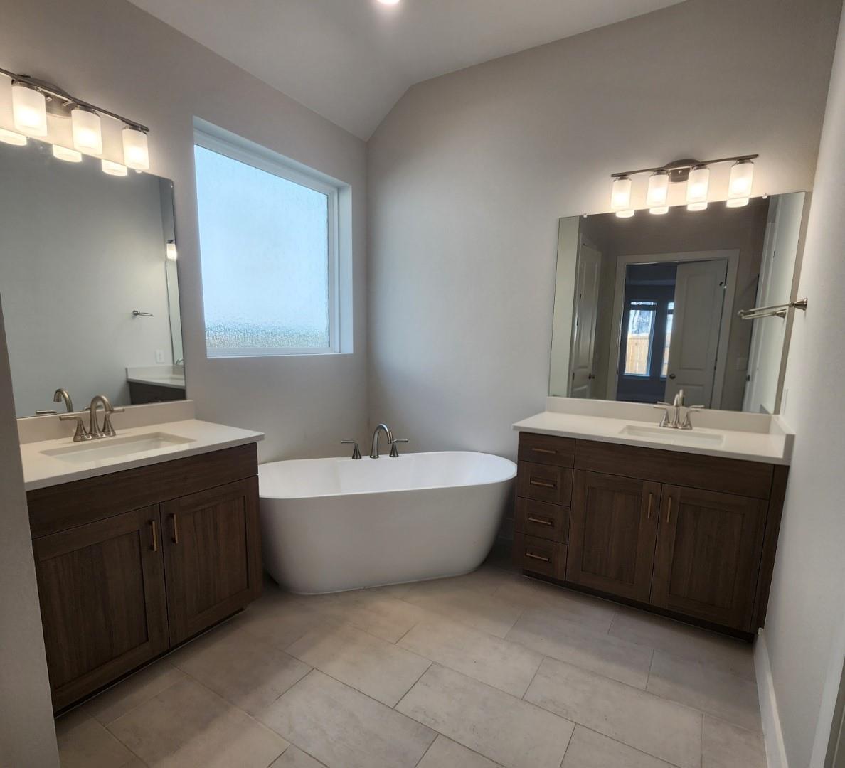 281 Seaside Sparrow Way, Kyle, TX 78640