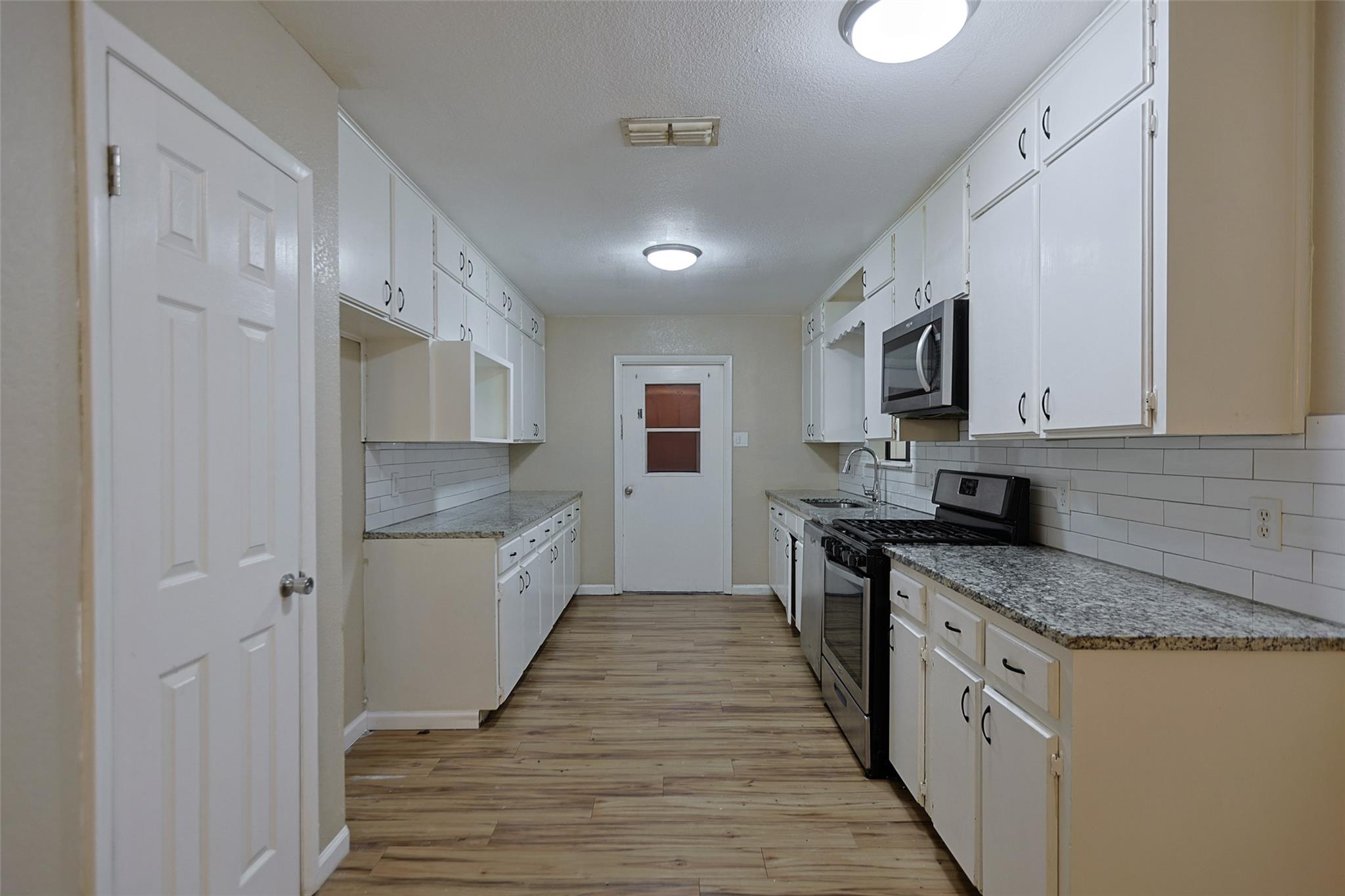 111 Branch View Dr, Kyle, TX 78640