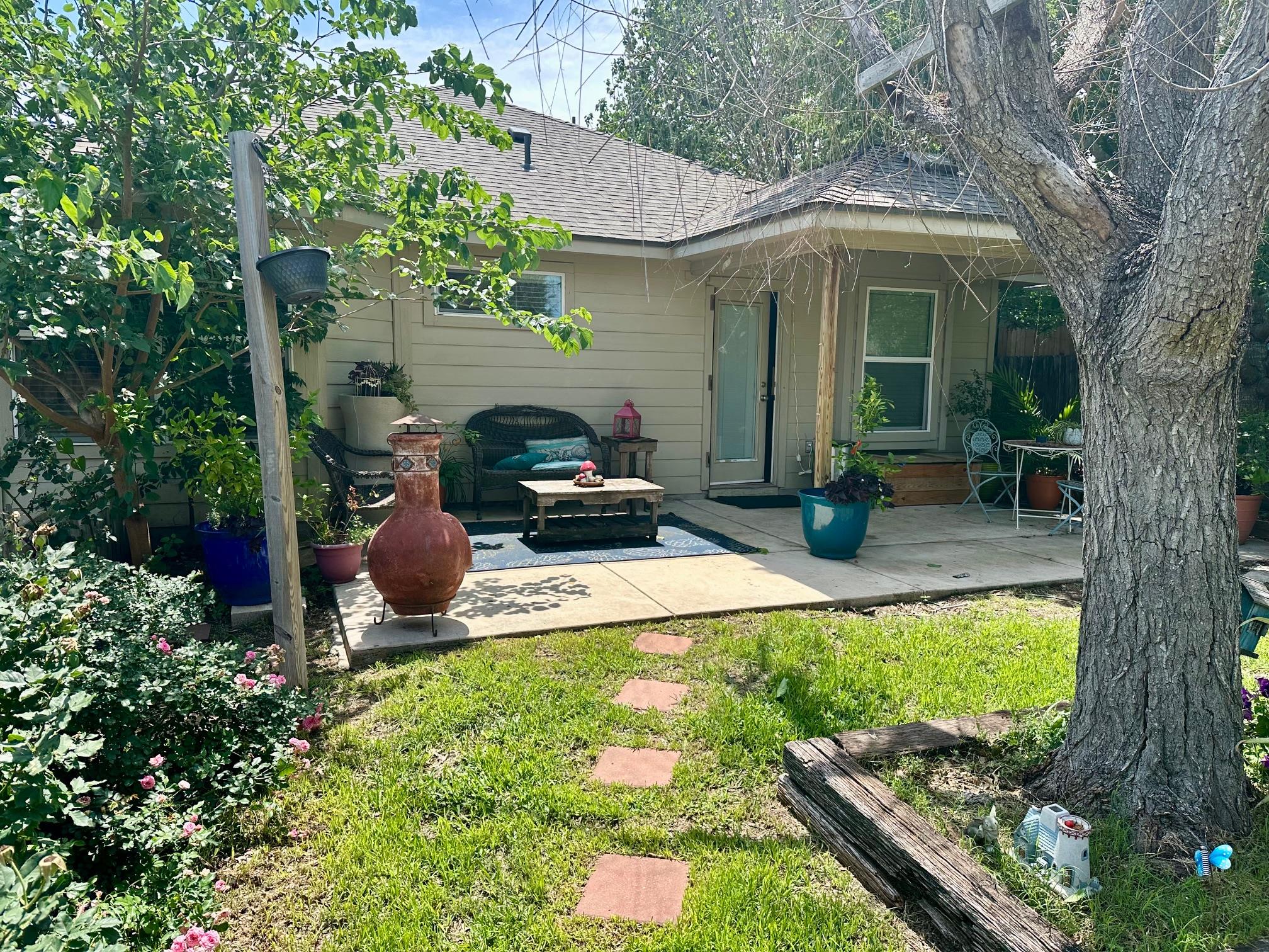 209 Wisteria Way, San Marcos, TX 78666