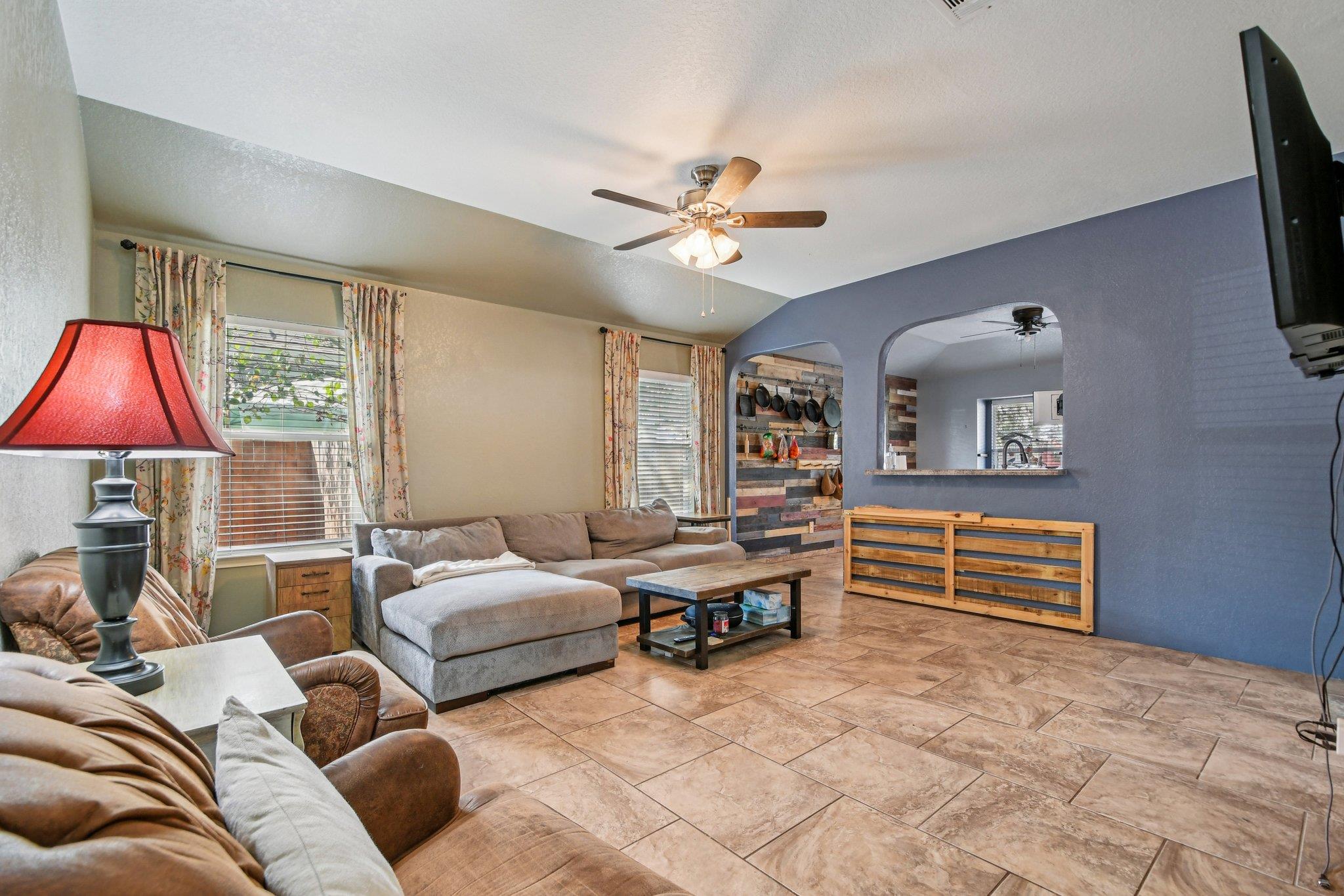 209 Wisteria Way, San Marcos, TX 78666