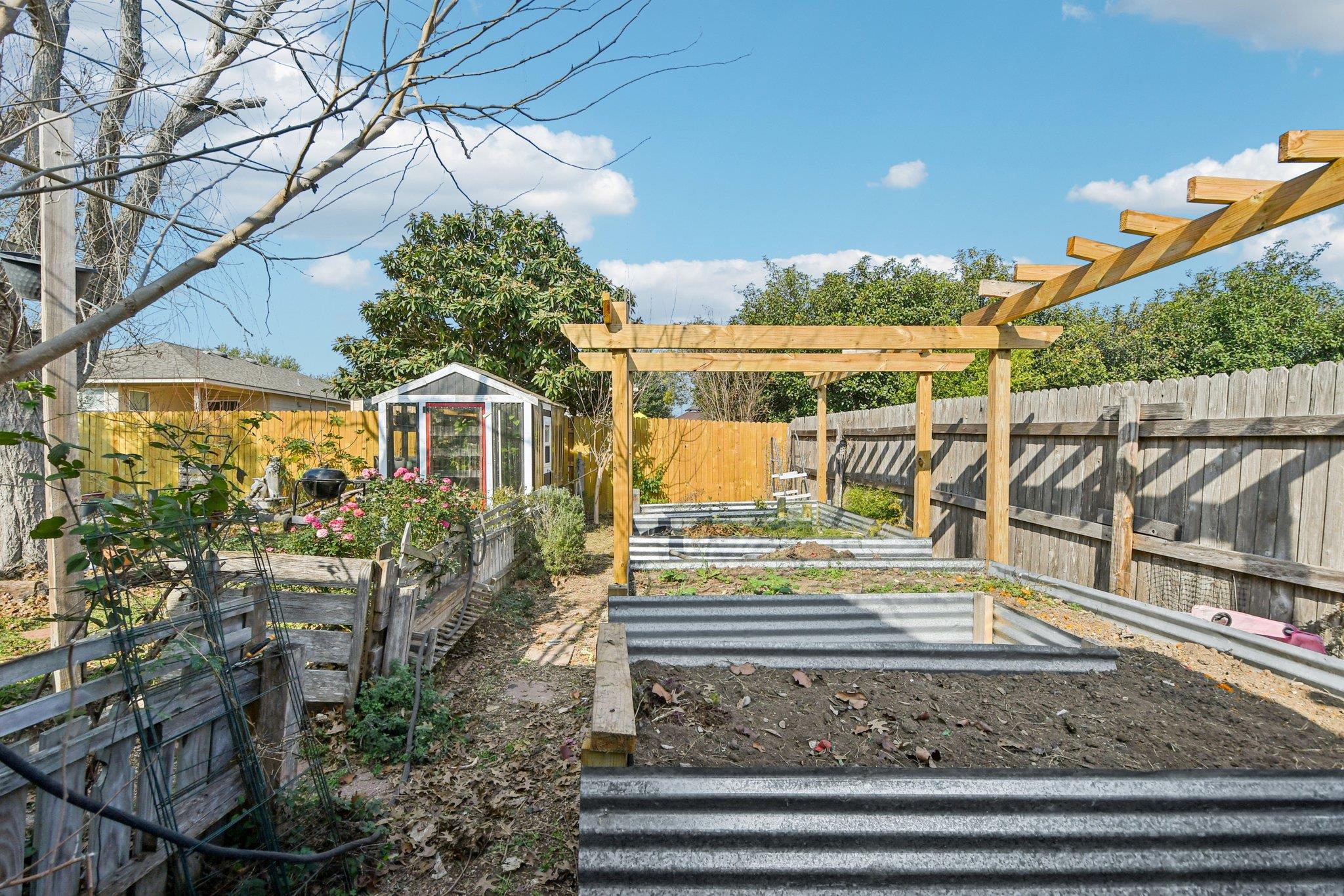 209 Wisteria Way, San Marcos, TX 78666