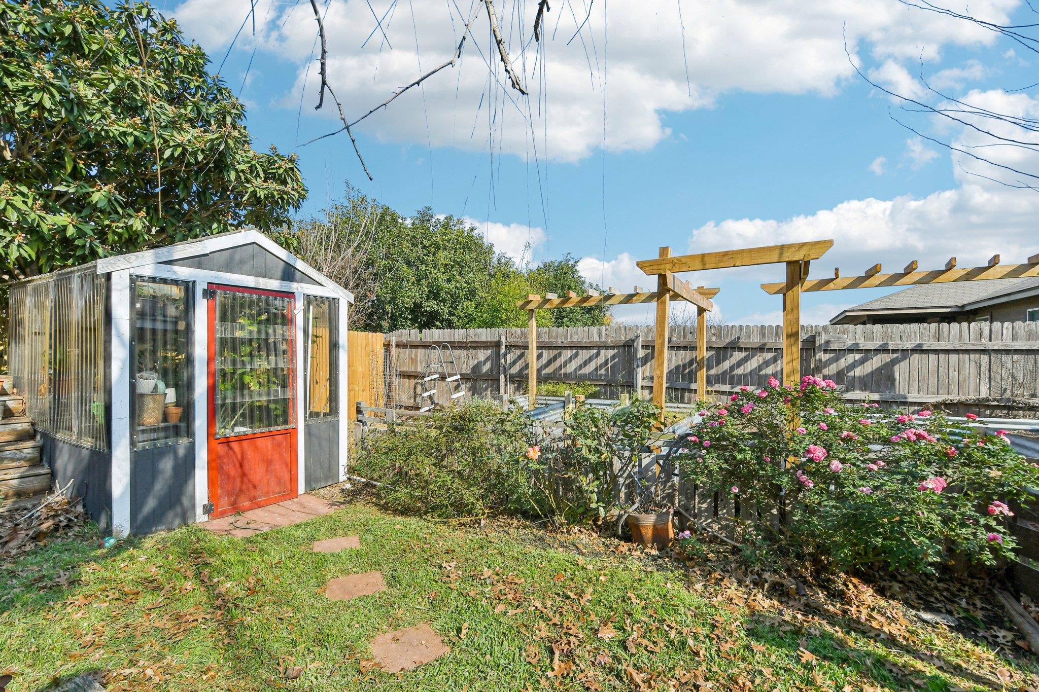 209 Wisteria Way, San Marcos, TX 78666