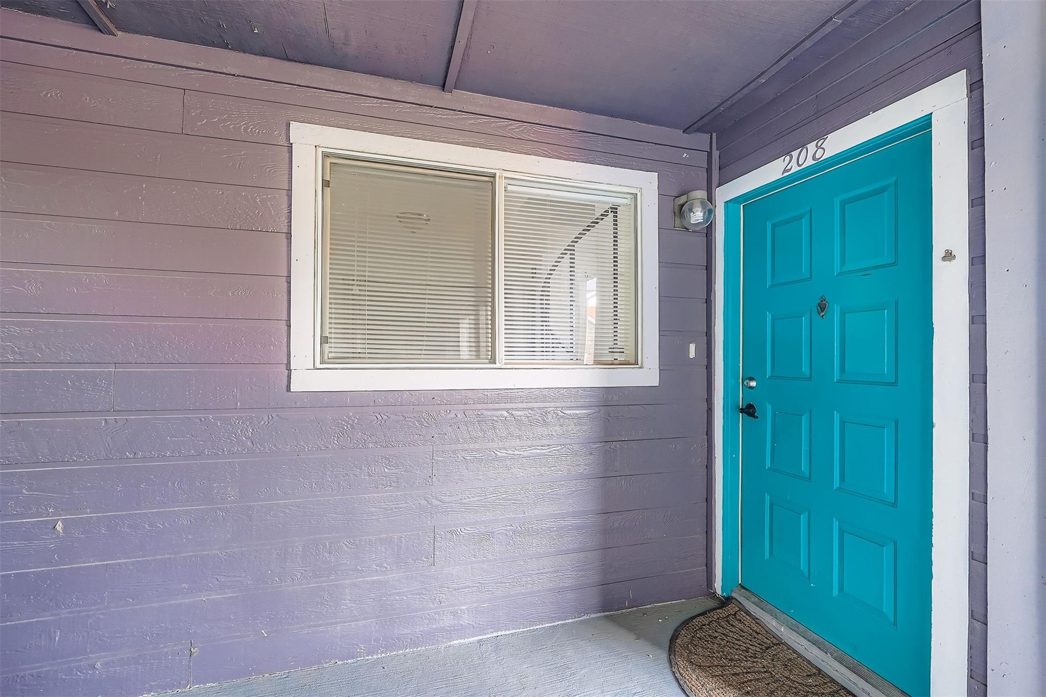 1840 Burton Dr # 208, Austin, TX 78741