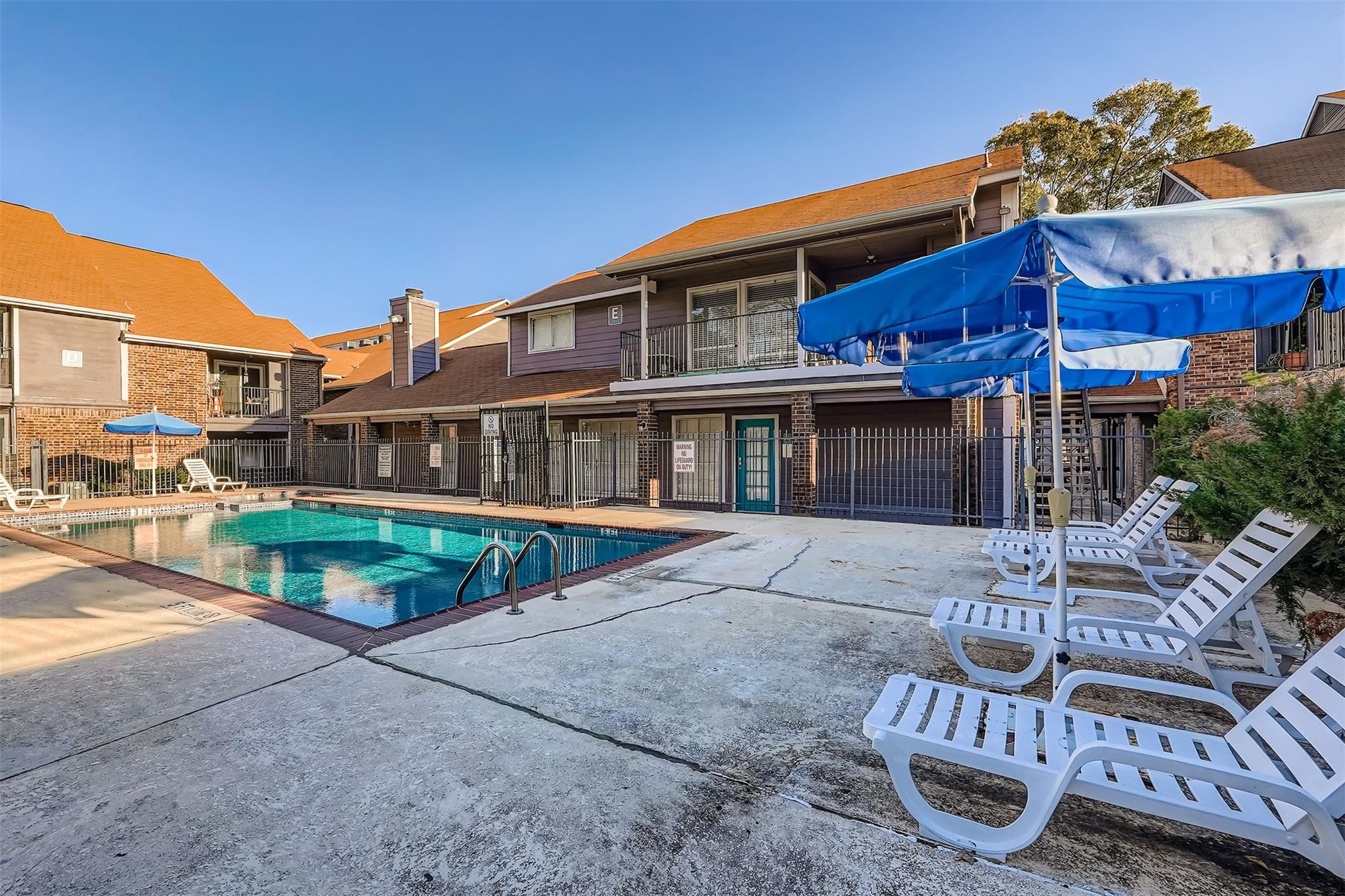 1840 Burton Dr # 208, Austin, TX 78741