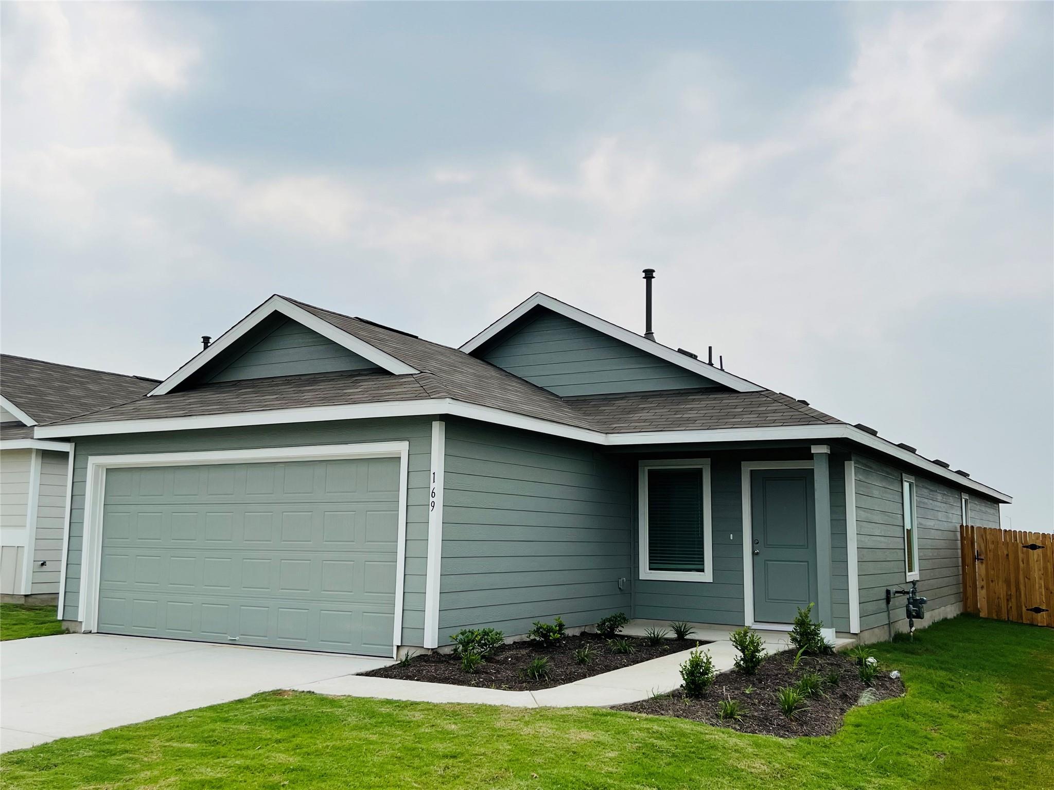 169 Agate Cliff Dr, Maxwell, TX 78656