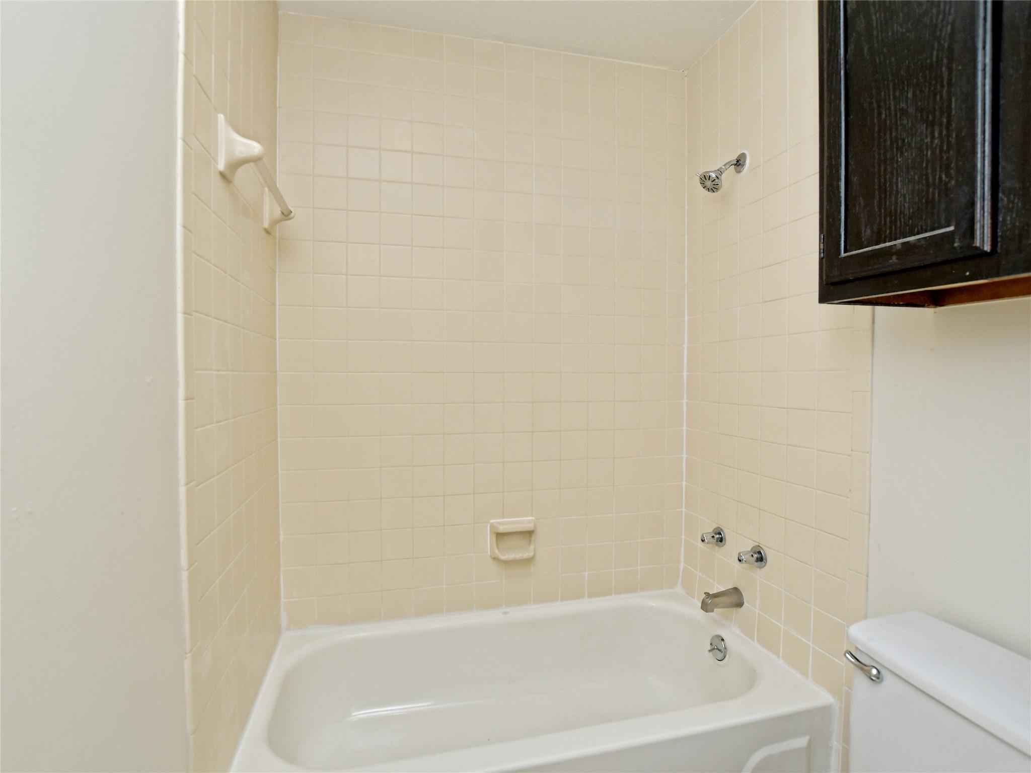 803 Valley View Dr # B, Pflugerville, TX 78660