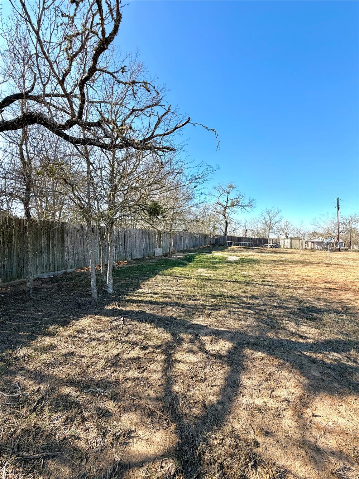 3248 Dale Ln, Dale, TX 78616