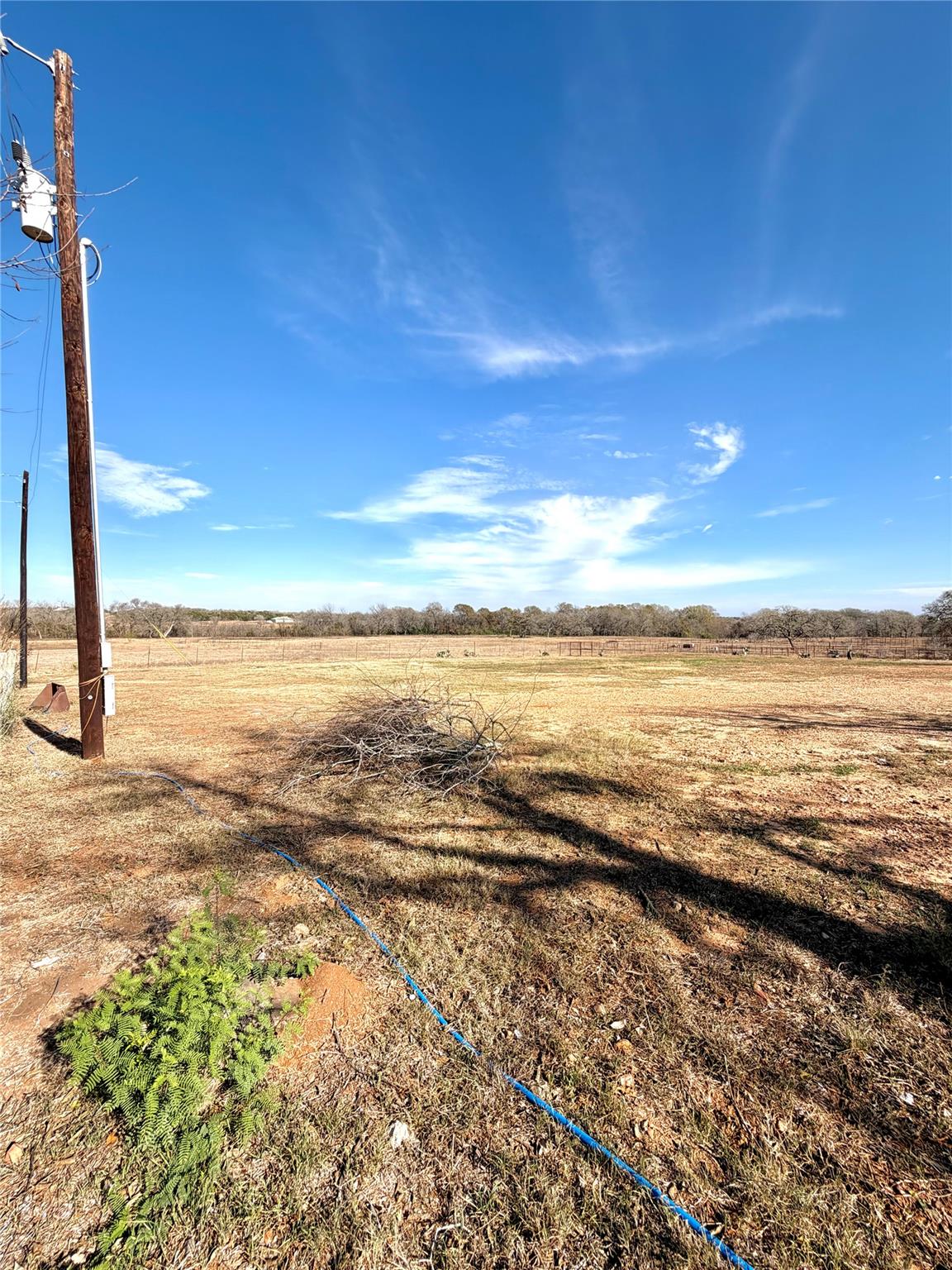 3248 Dale Ln, Dale, TX 78616