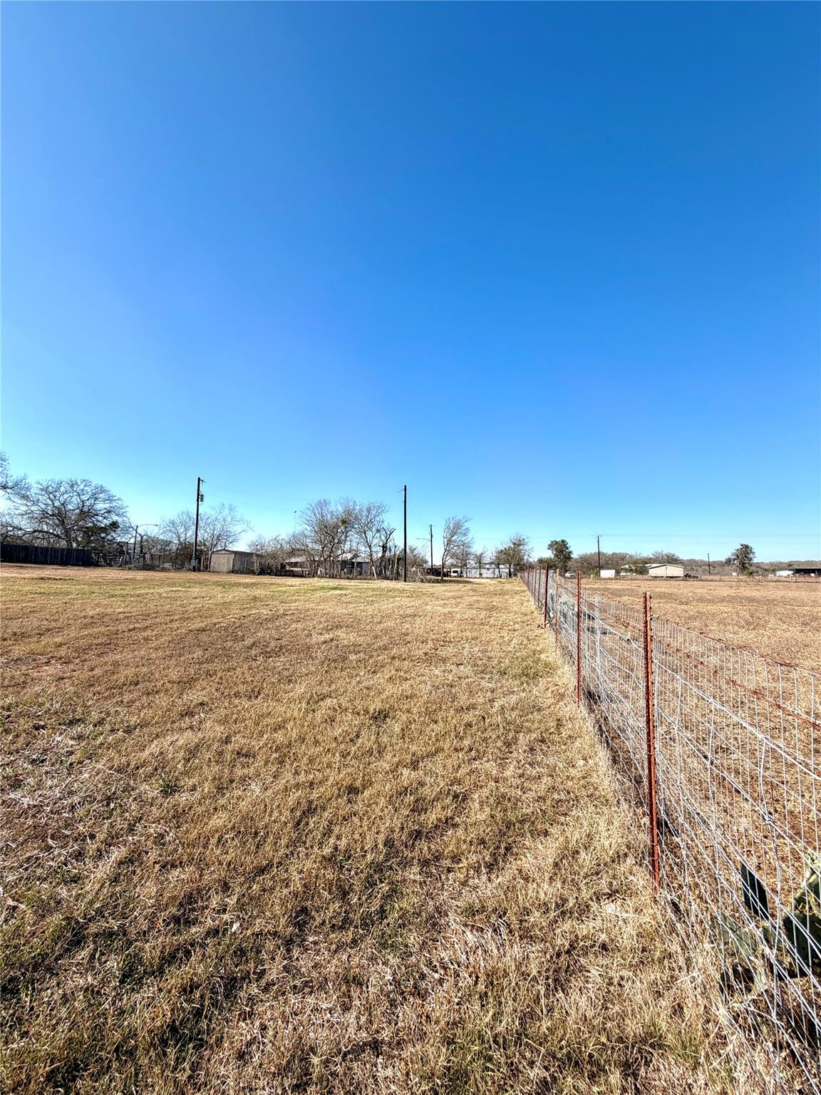 3248 Dale Ln, Dale, TX 78616