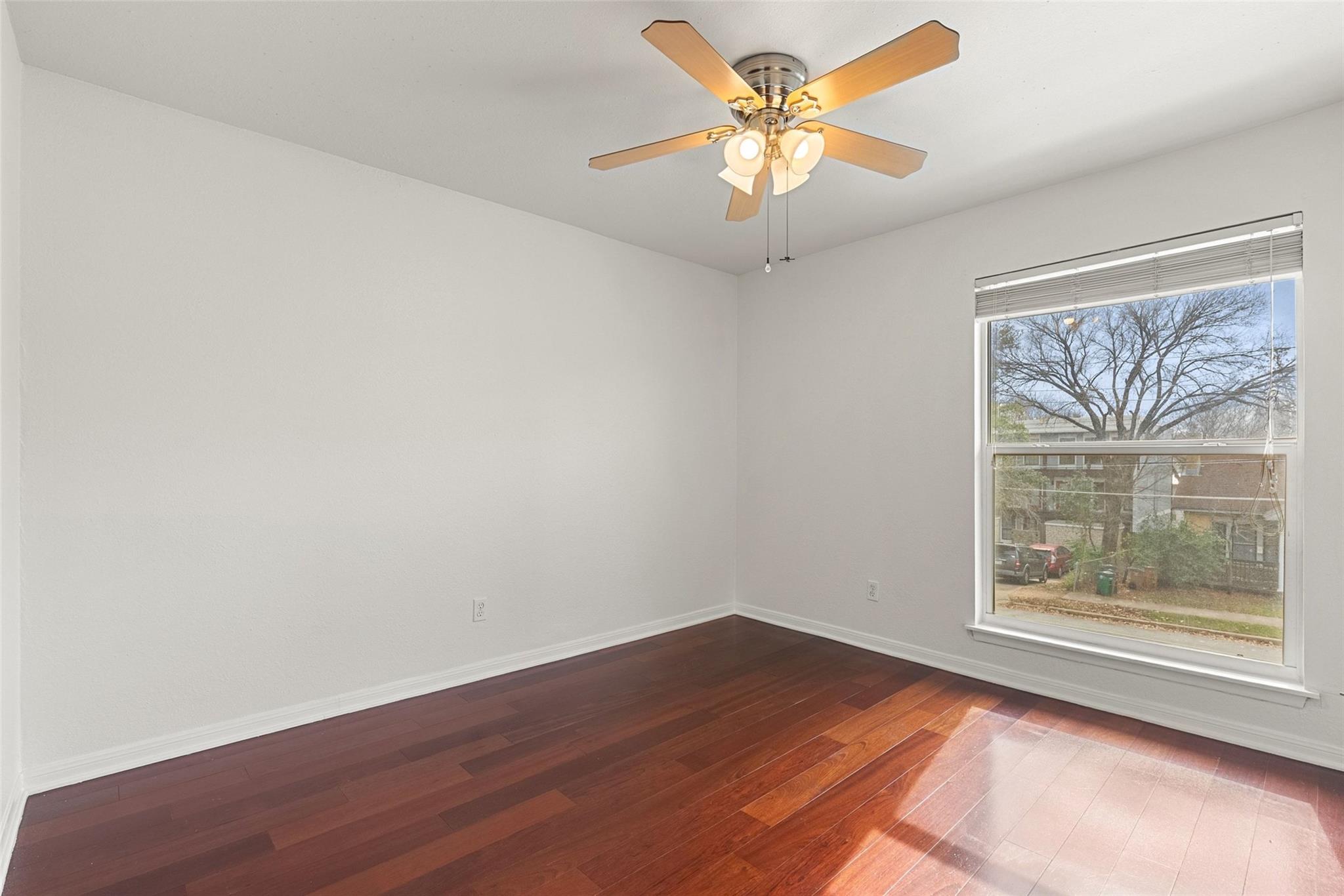 400 W 35th St # 210, Austin, TX 78705