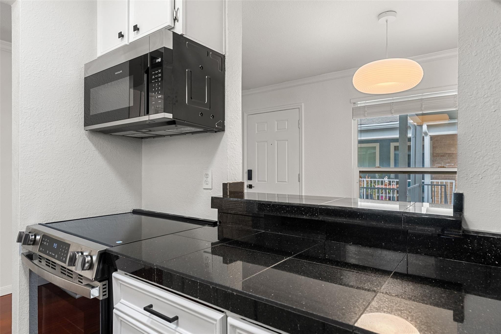 400 W 35th St # 210, Austin, TX 78705