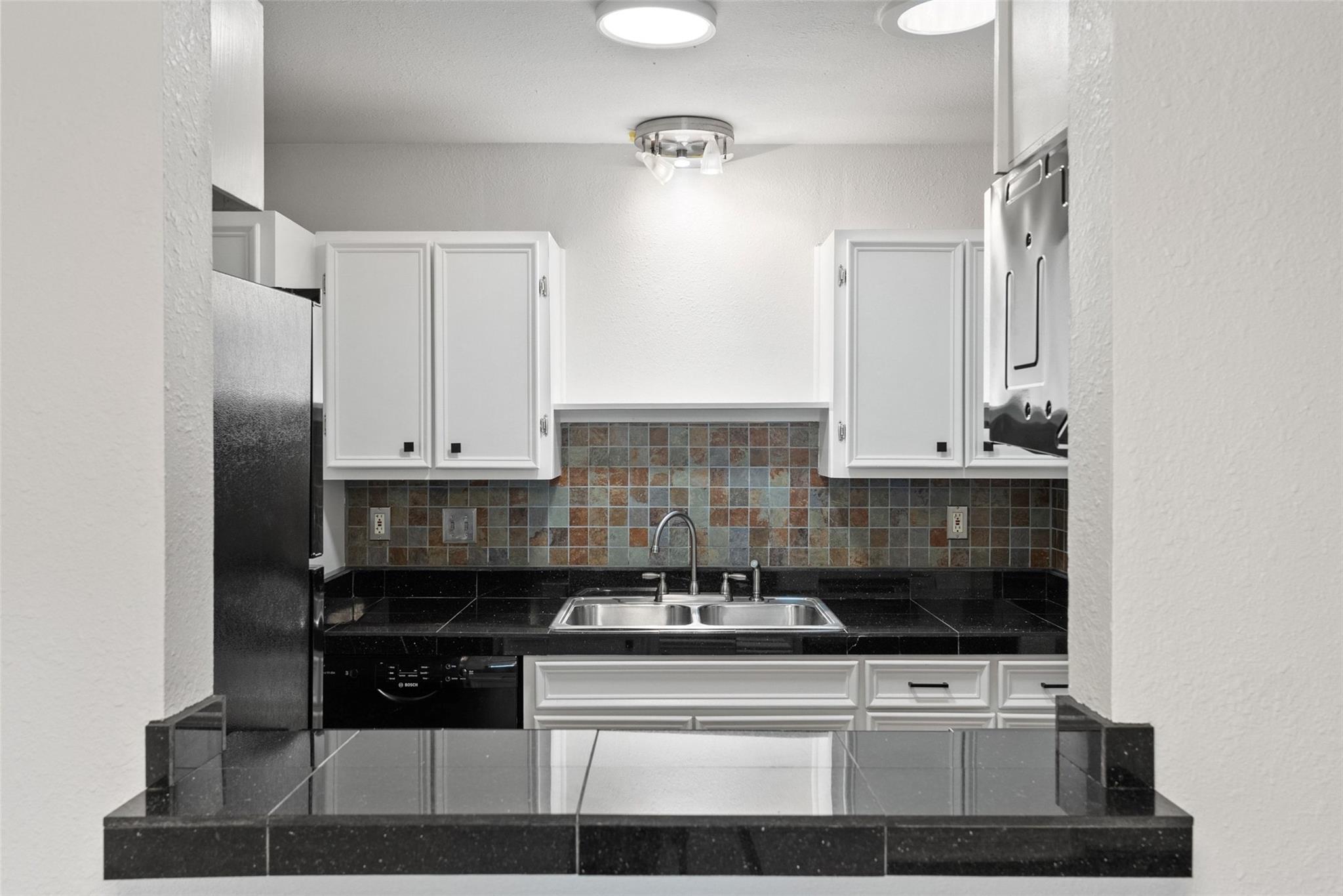 400 W 35th St # 210, Austin, TX 78705