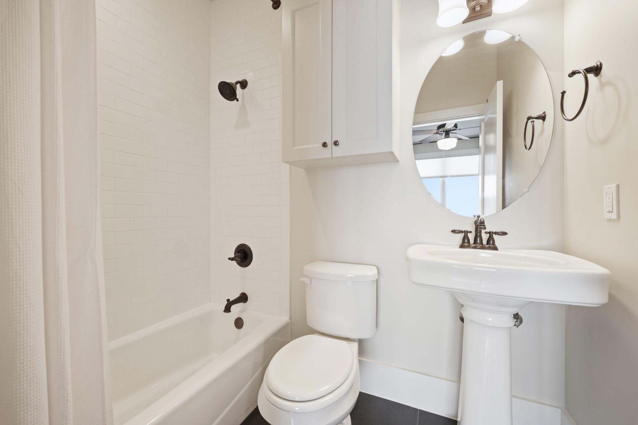 206 E Live Oak St # C, Austin, TX 78704