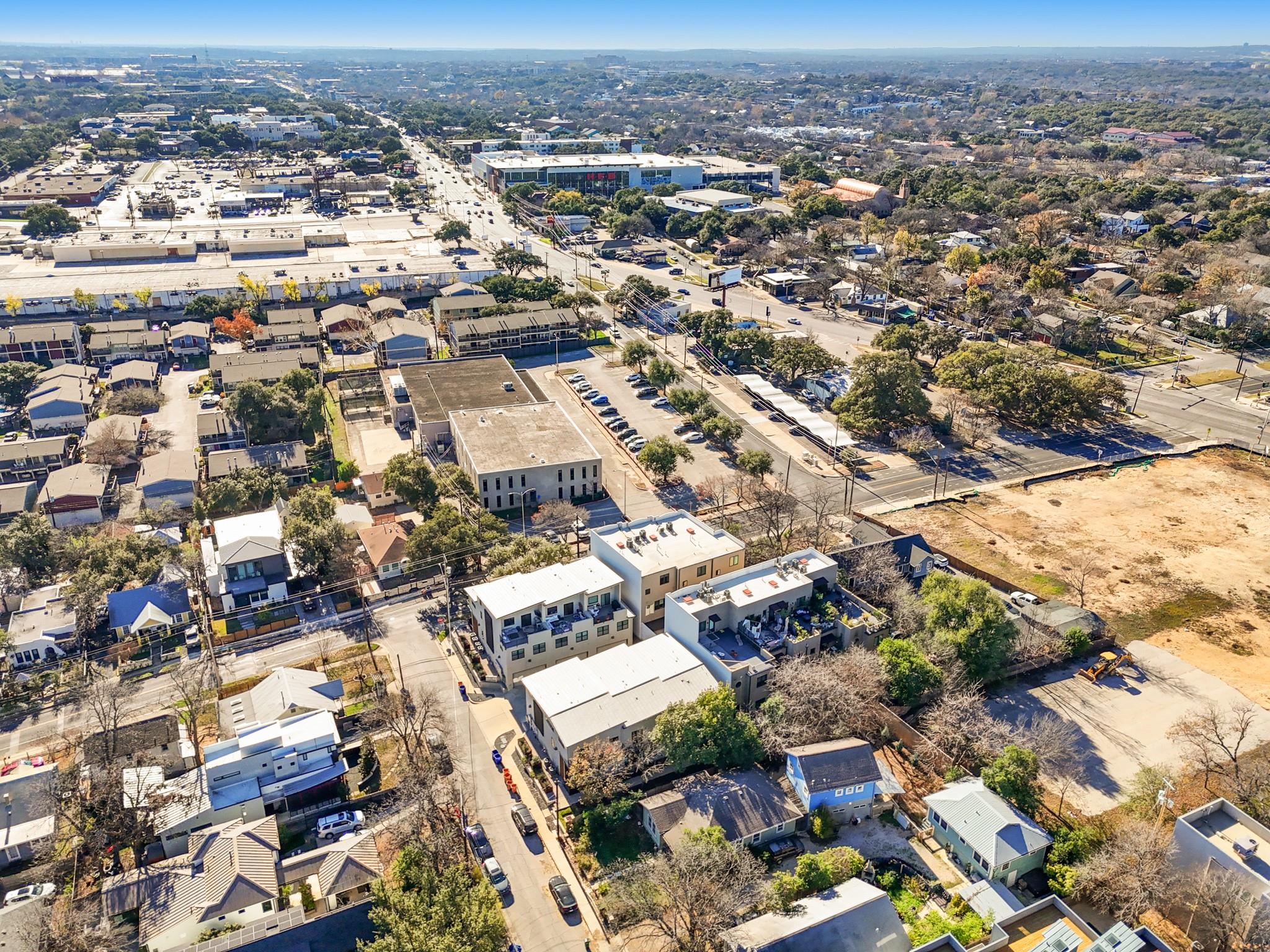 206 E Live Oak St # C, Austin, TX 78704