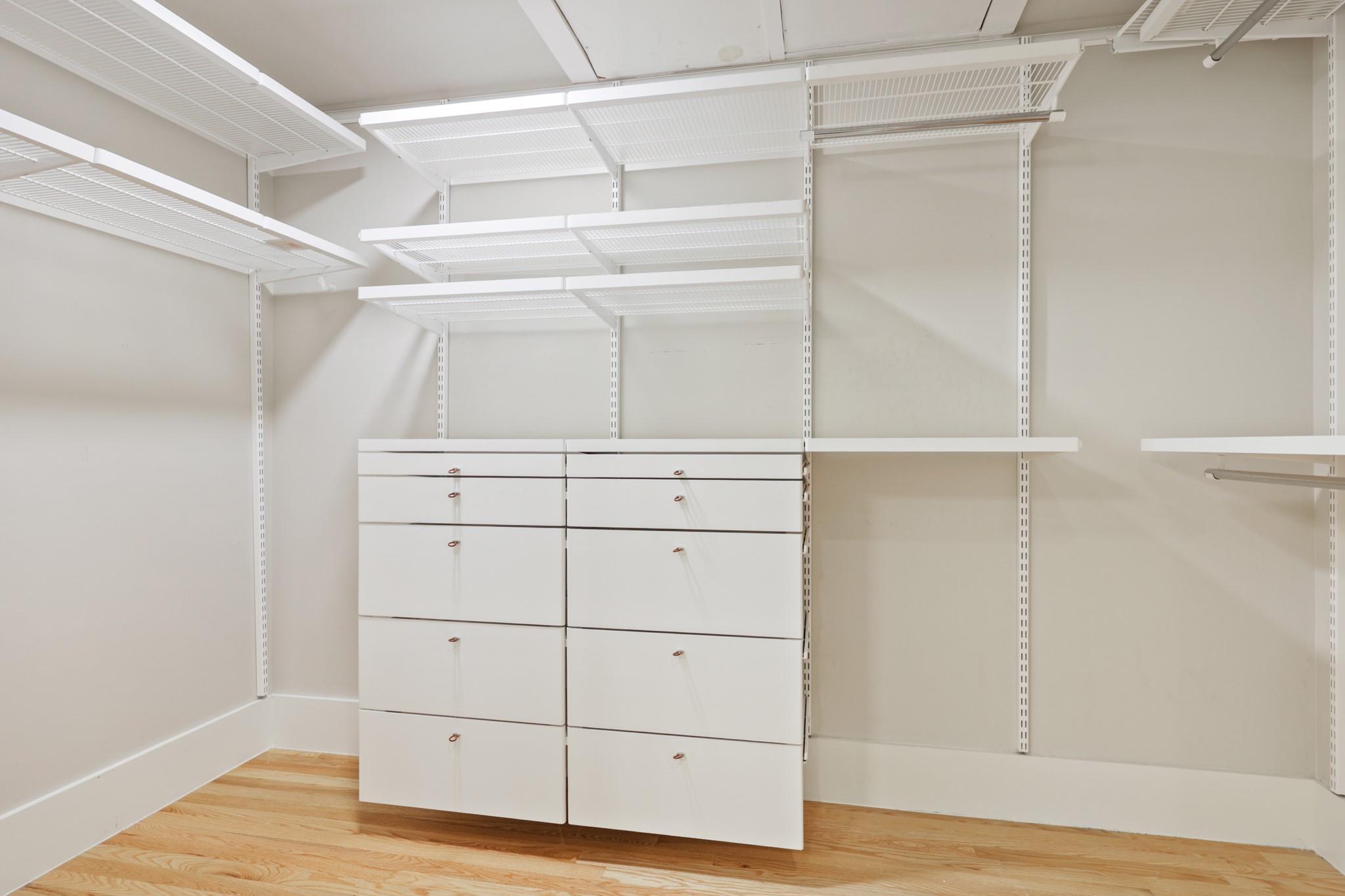 206 E Live Oak St # C, Austin, TX 78704