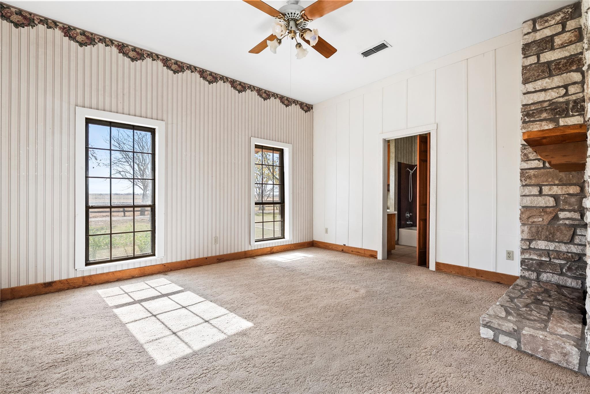 12914 Pfluger Berkman Ln, Coupland, TX 78615