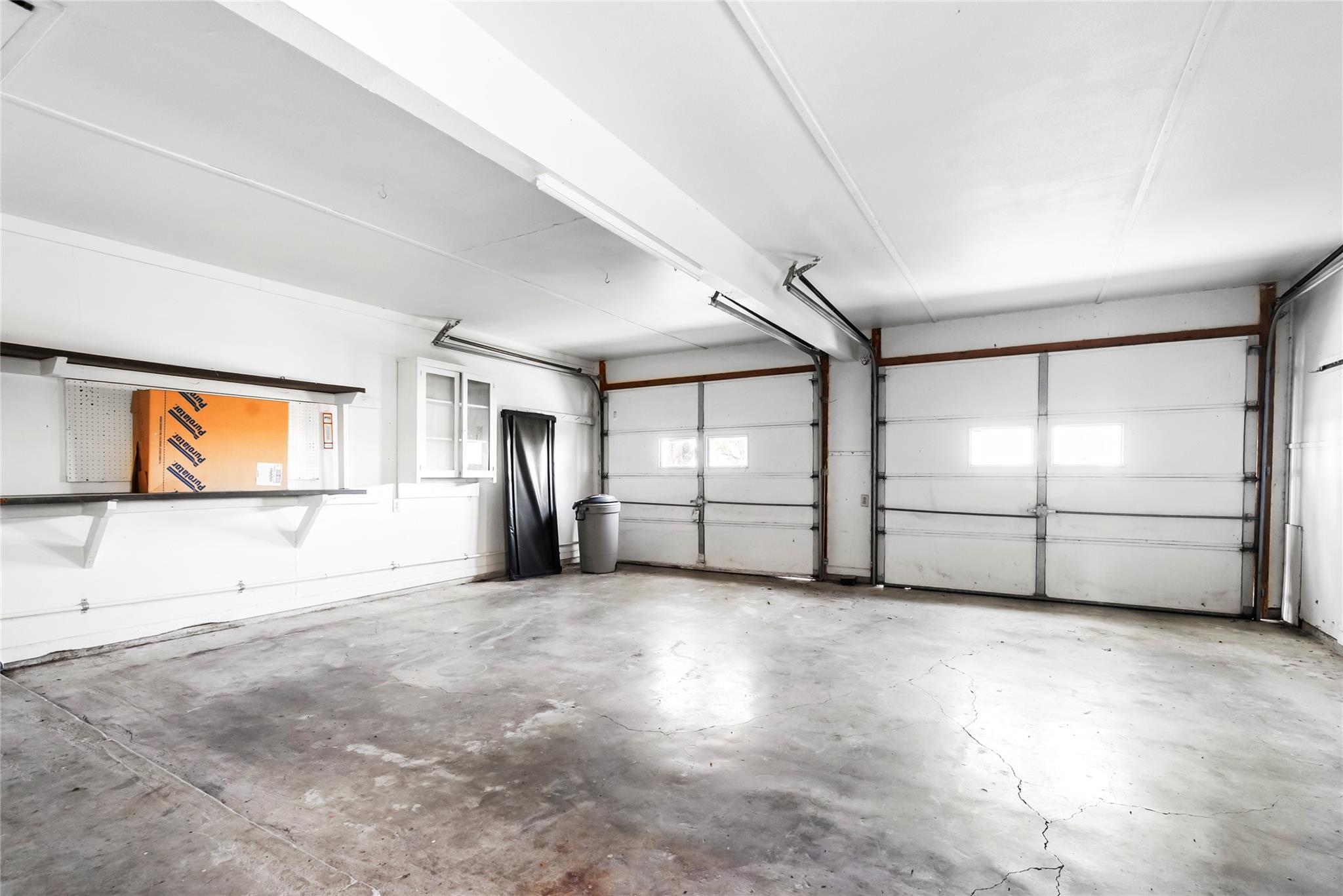 12914 Pfluger Berkman Ln, Coupland, TX 78615