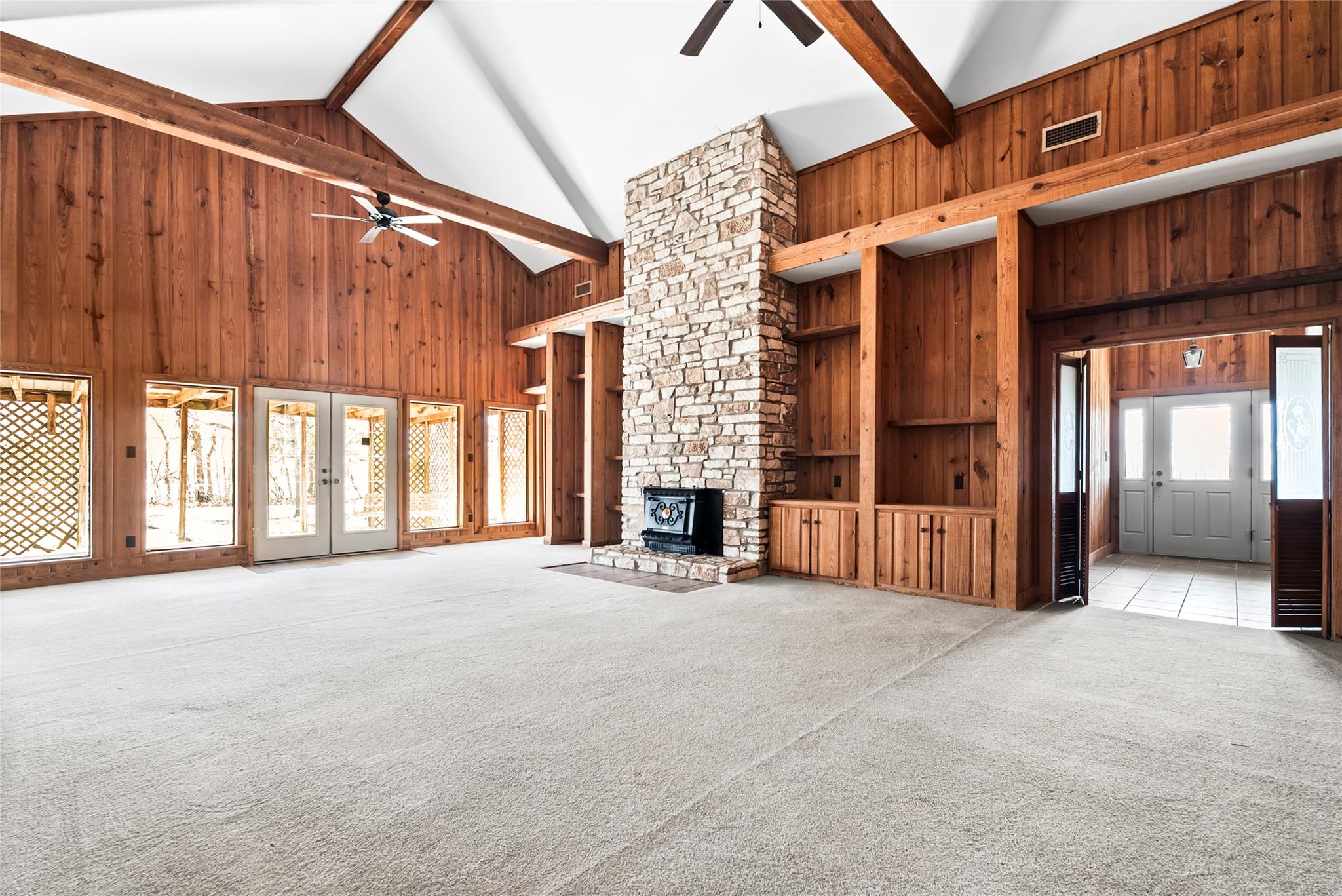 12914 Pfluger Berkman Ln, Coupland, TX 78615