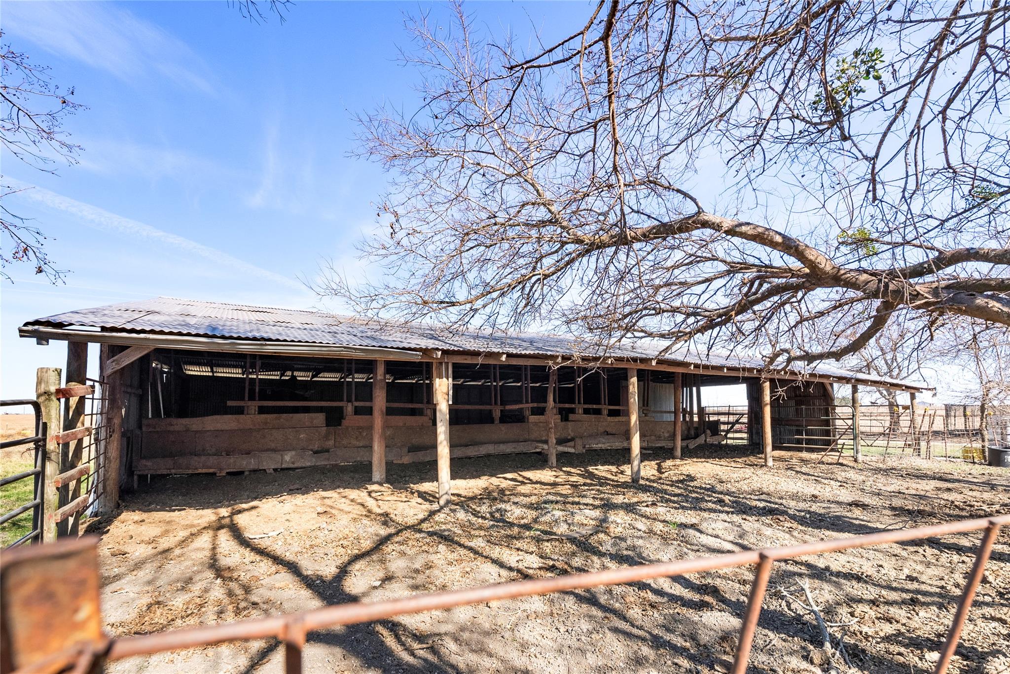 12914 Pfluger Berkman Ln, Coupland, TX 78615