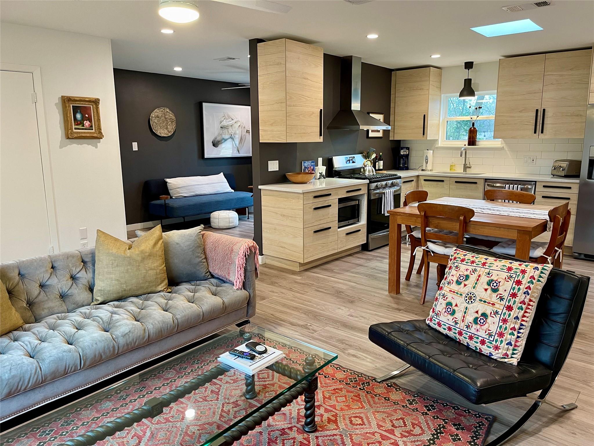 1809 Forestglade Dr, Austin, TX 78745