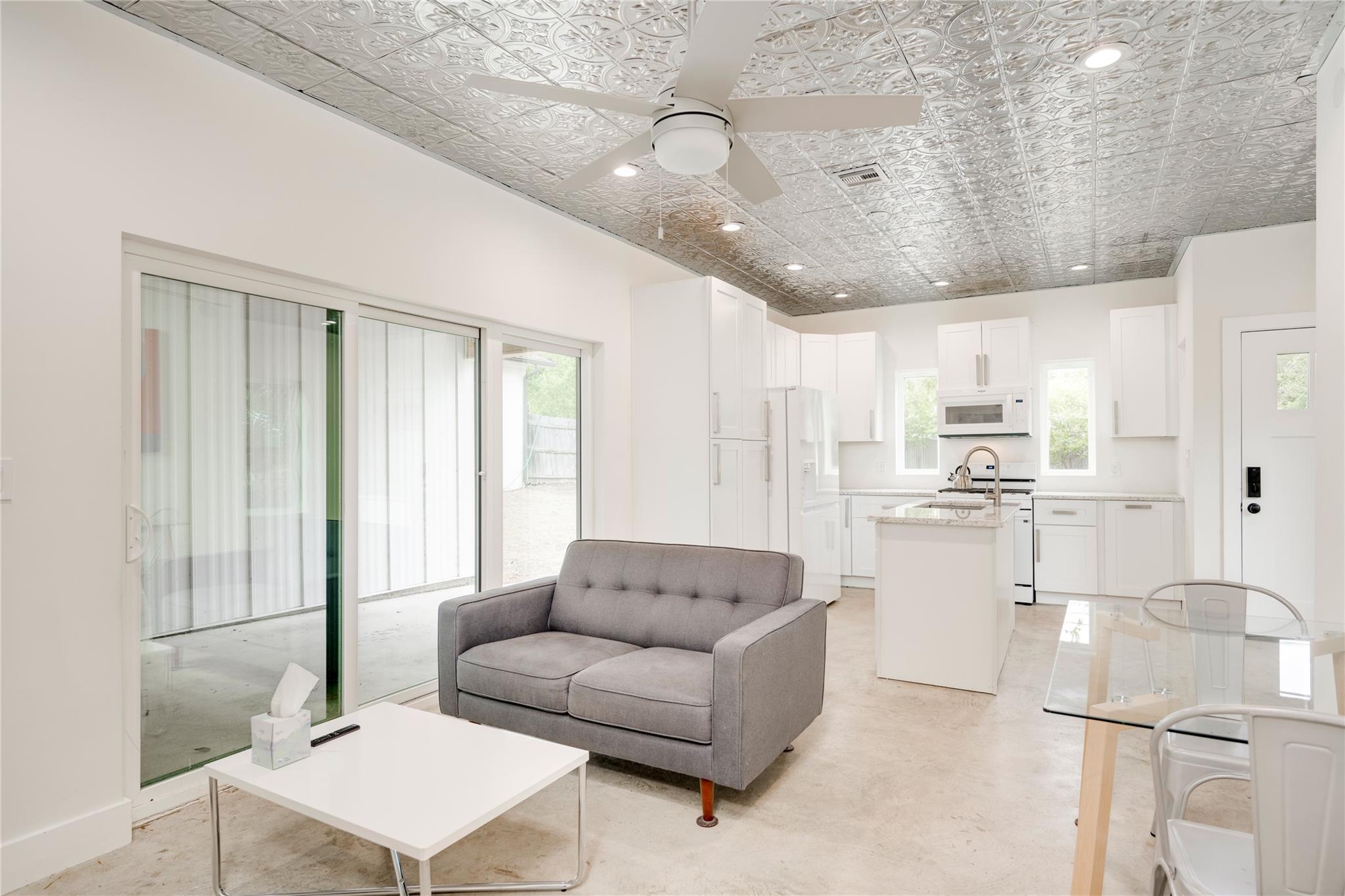 2801 Cedarview #B Dr # B, Austin, TX 78704