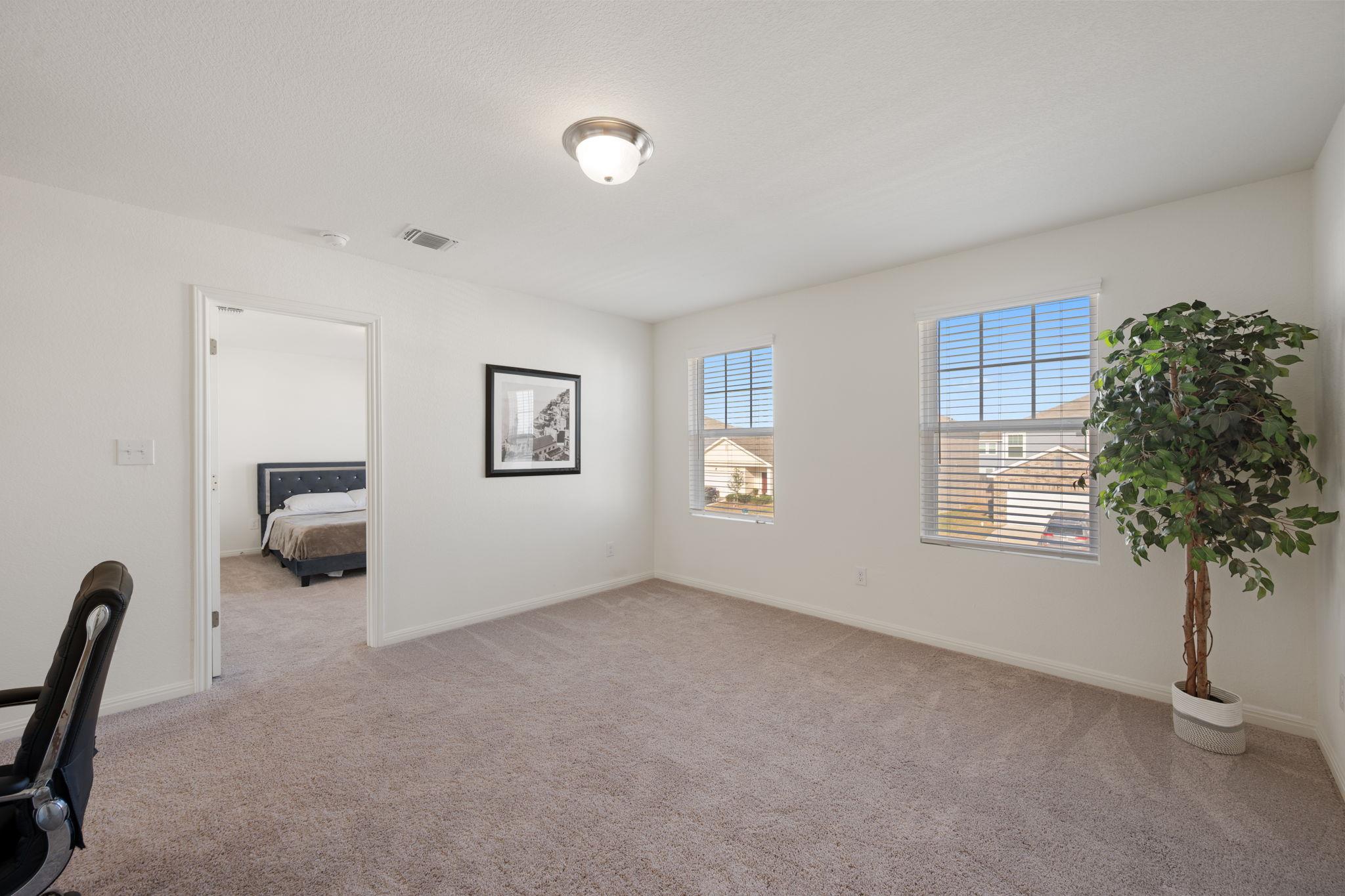 114 Pronghorn St, Hutto, TX 78634