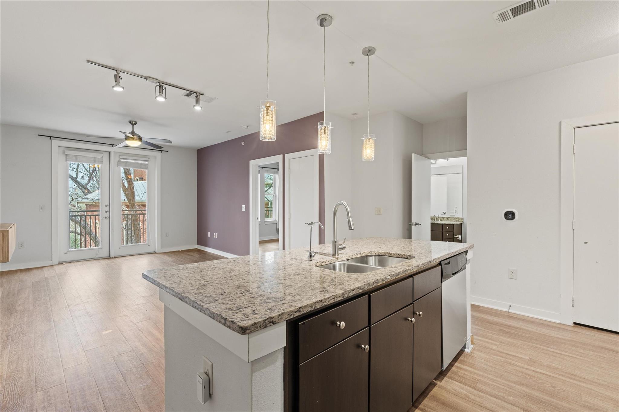 1900 Barton Springs Rd # 4037, Austin, TX 78704