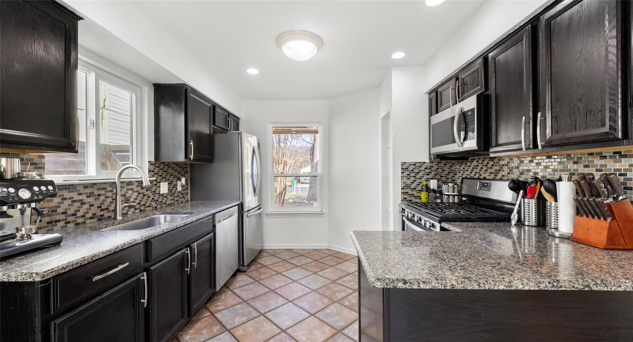 4015 Alexandria Dr, Austin, TX 78749