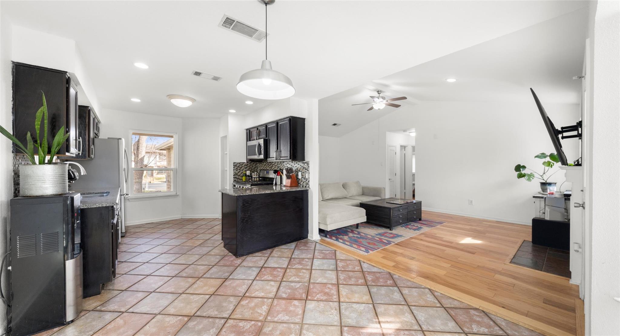 4015 Alexandria Dr, Austin, TX 78749