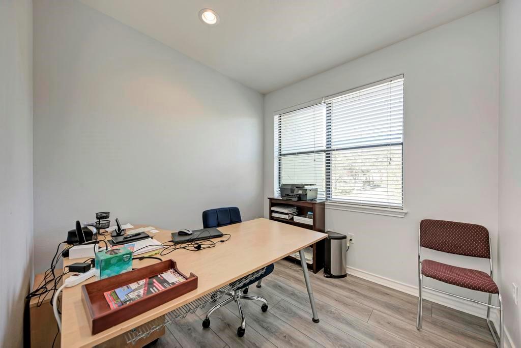 16201 Dodd St, Volente, TX 78641