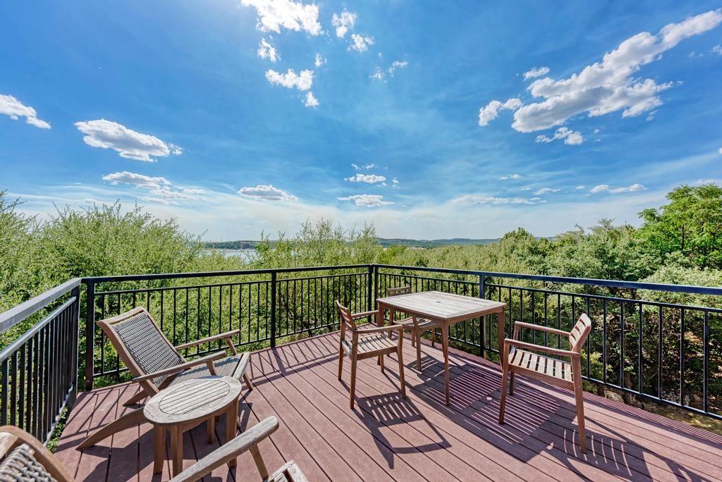 16201 Dodd St, Volente, TX 78641