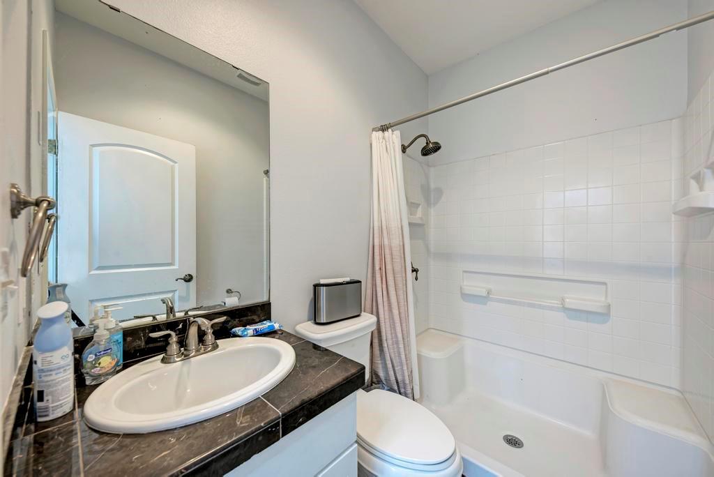 16201 Dodd St, Volente, TX 78641