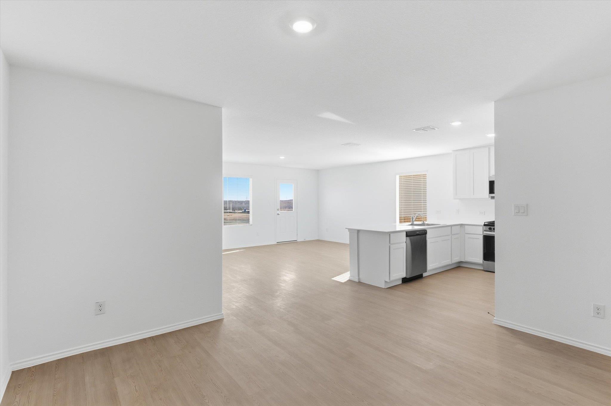 310 Trinity River Hollow, San Marcos, TX 78666