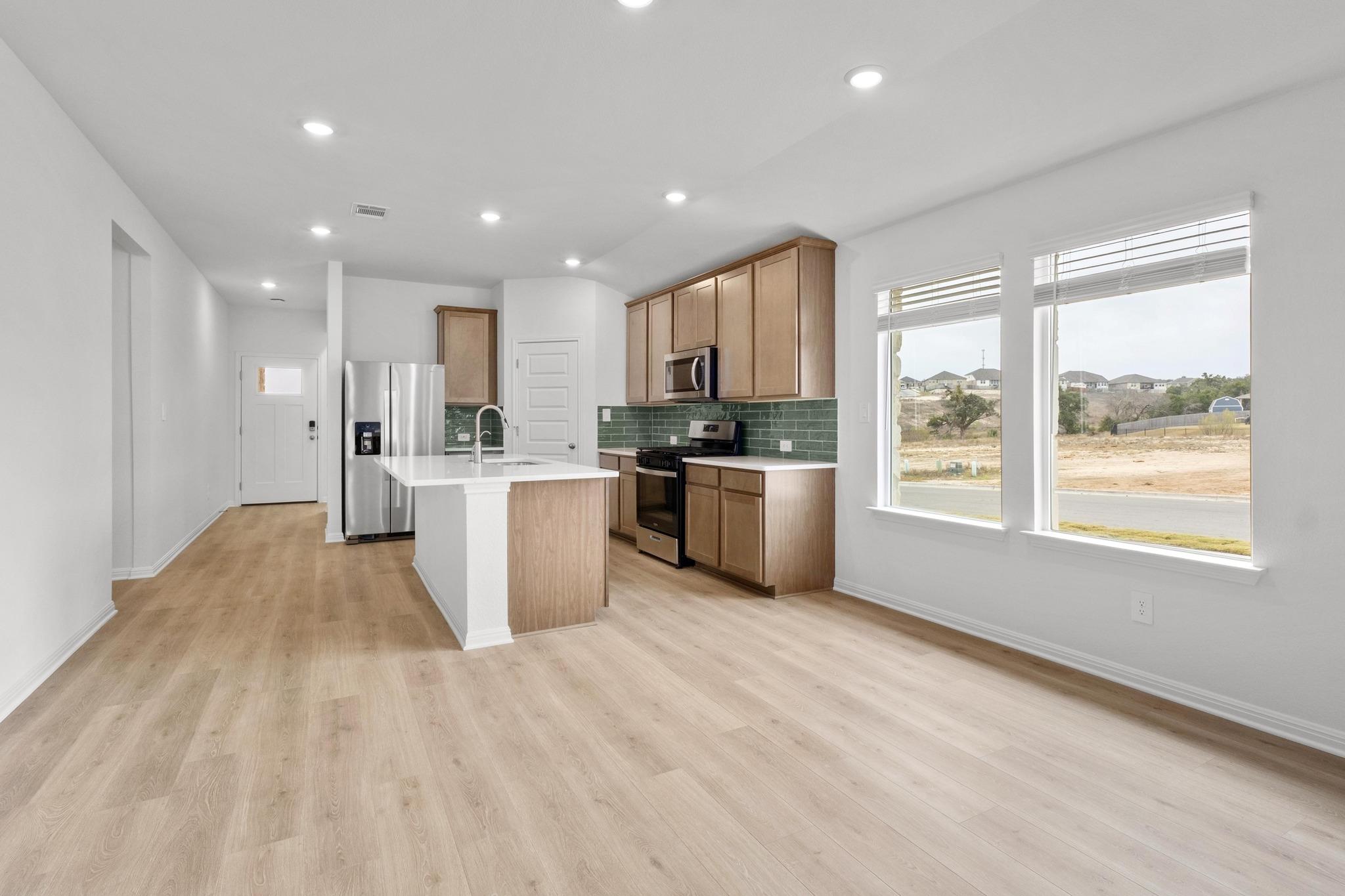 496 El Capitan Loop, Dripping Springs, TX 78620