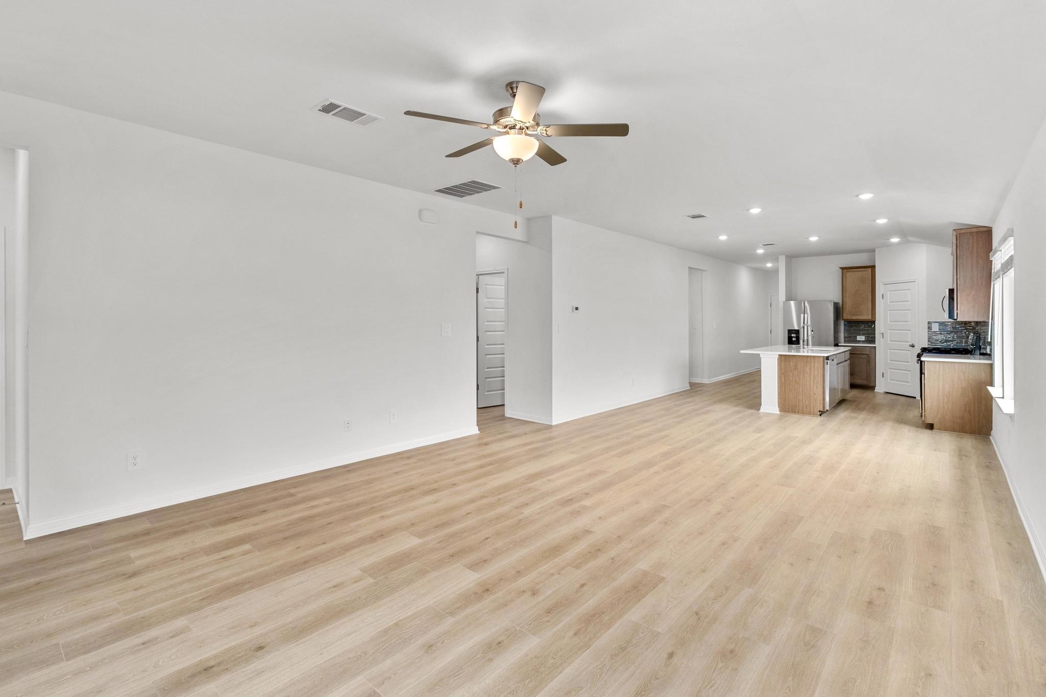 496 El Capitan Loop, Dripping Springs, TX 78620