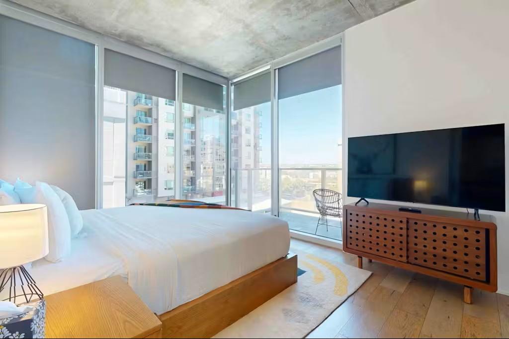 48 East Ave # 1210, Austin, TX 78701