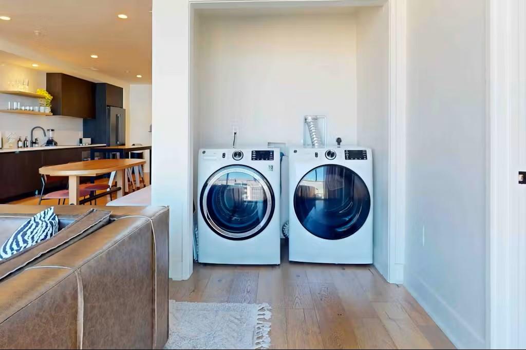 48 East Ave # 1210, Austin, TX 78701