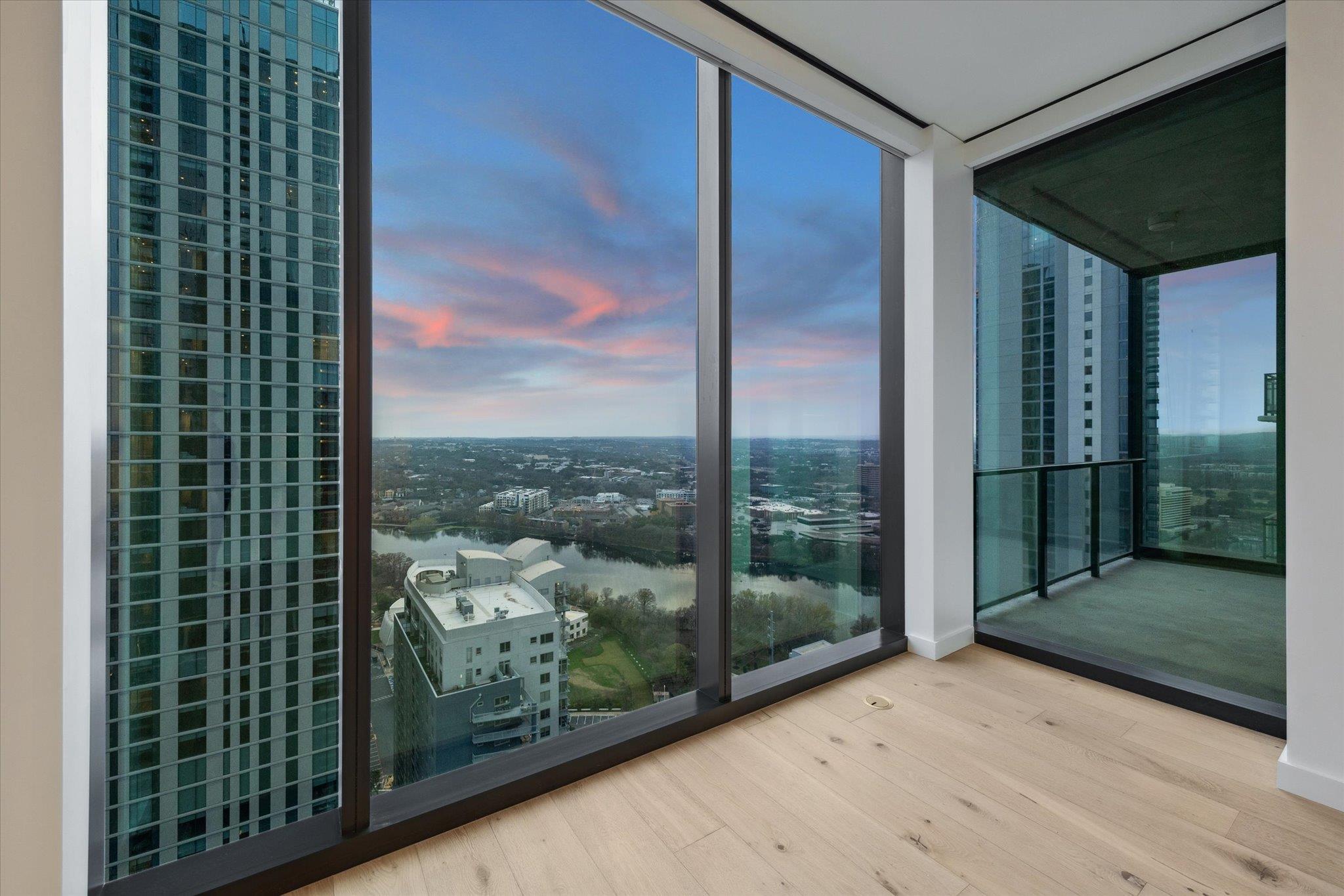 610 Davis St # 3005, Austin, TX 78701