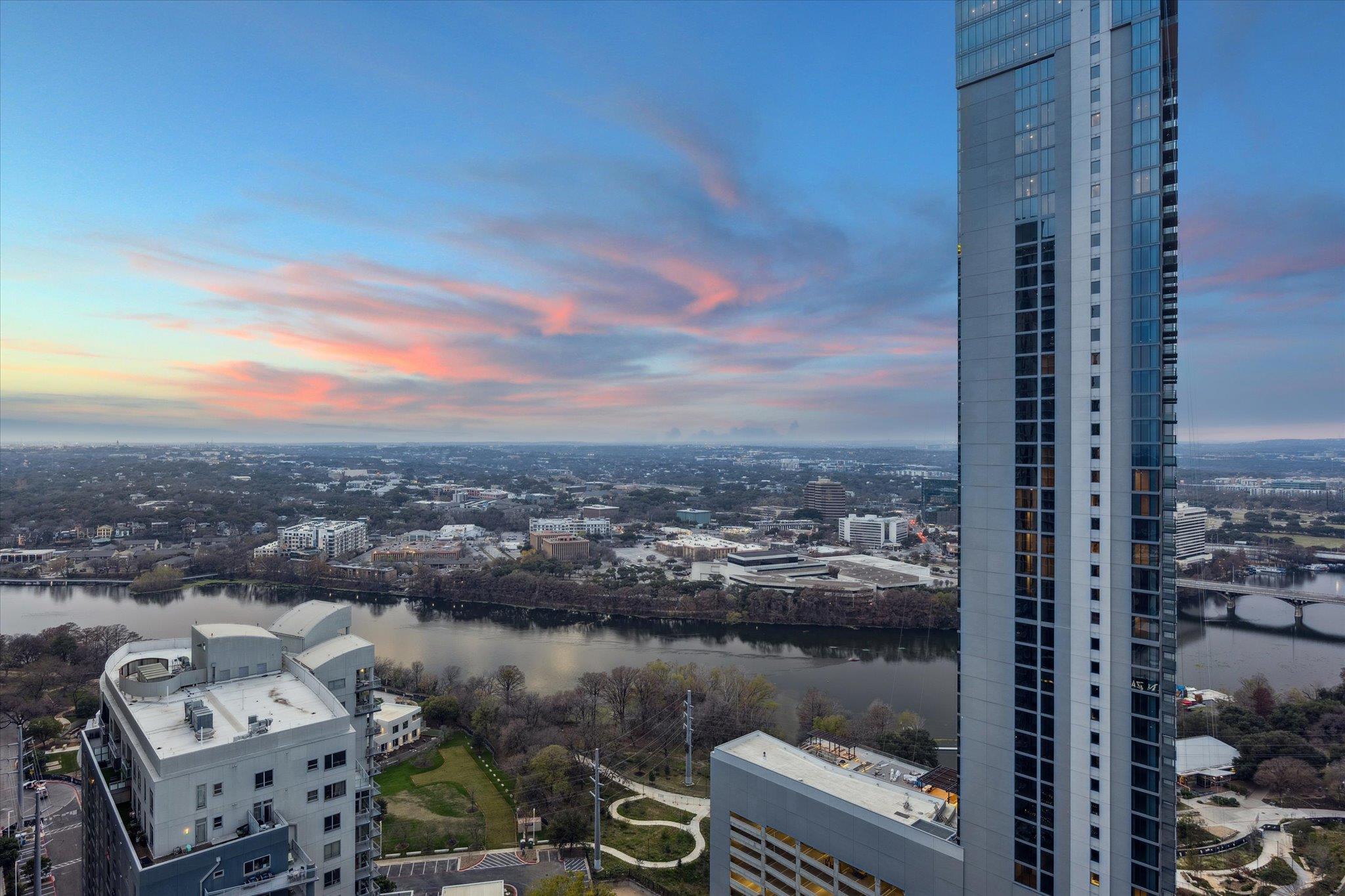 610 Davis St # 3005, Austin, TX 78701