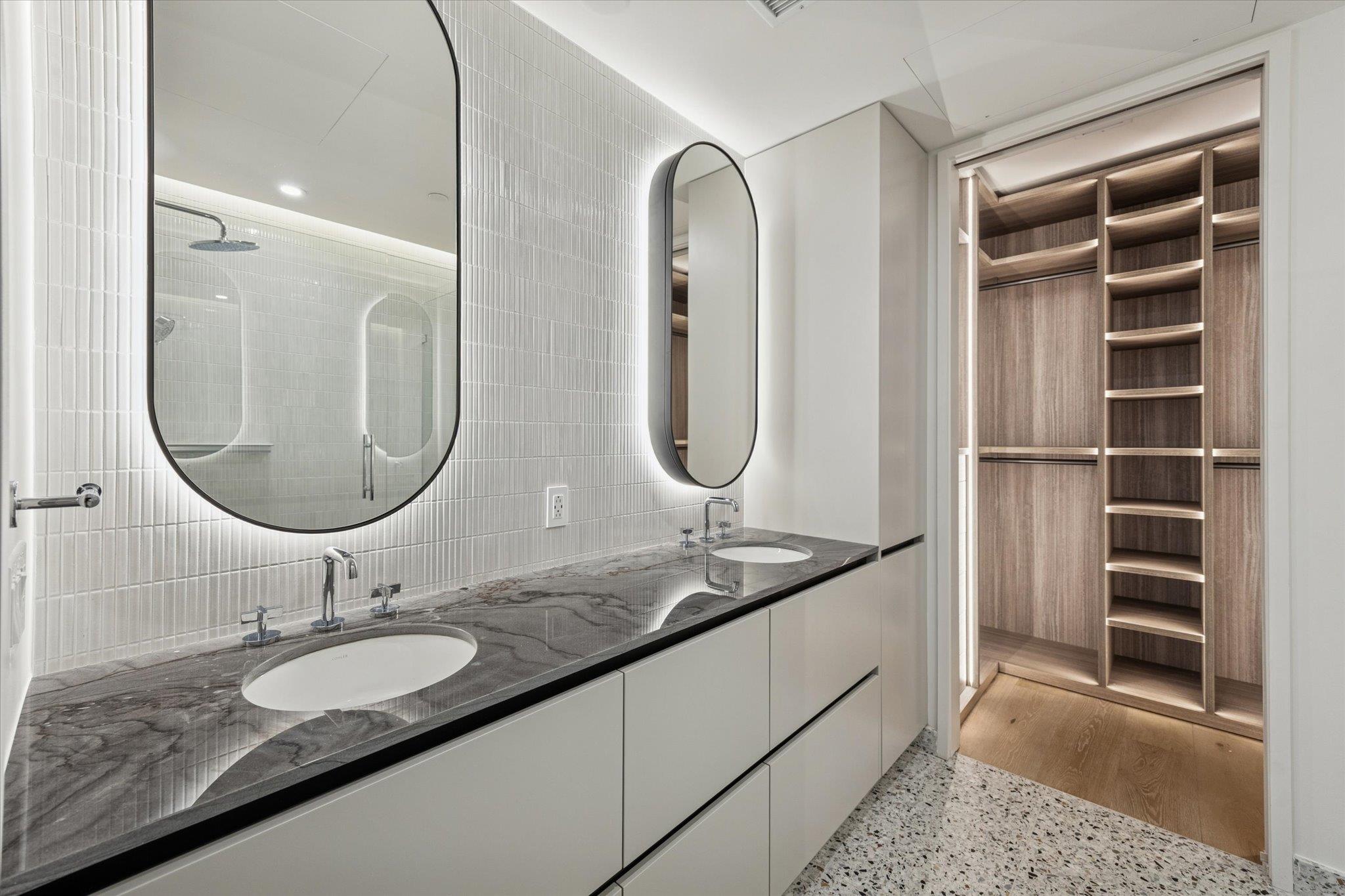 610 Davis St # 3005, Austin, TX 78701