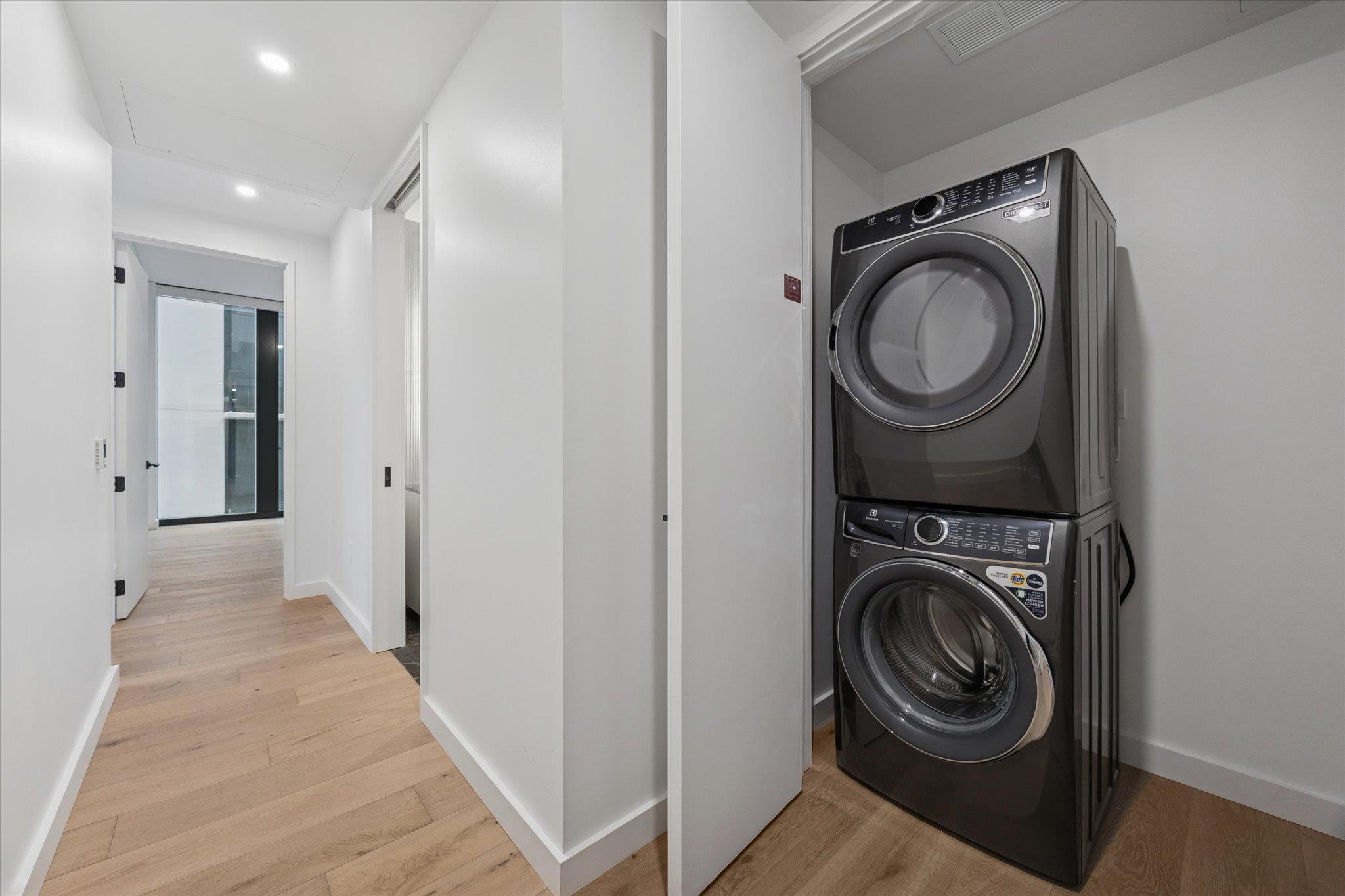 610 Davis St # 3005, Austin, TX 78701