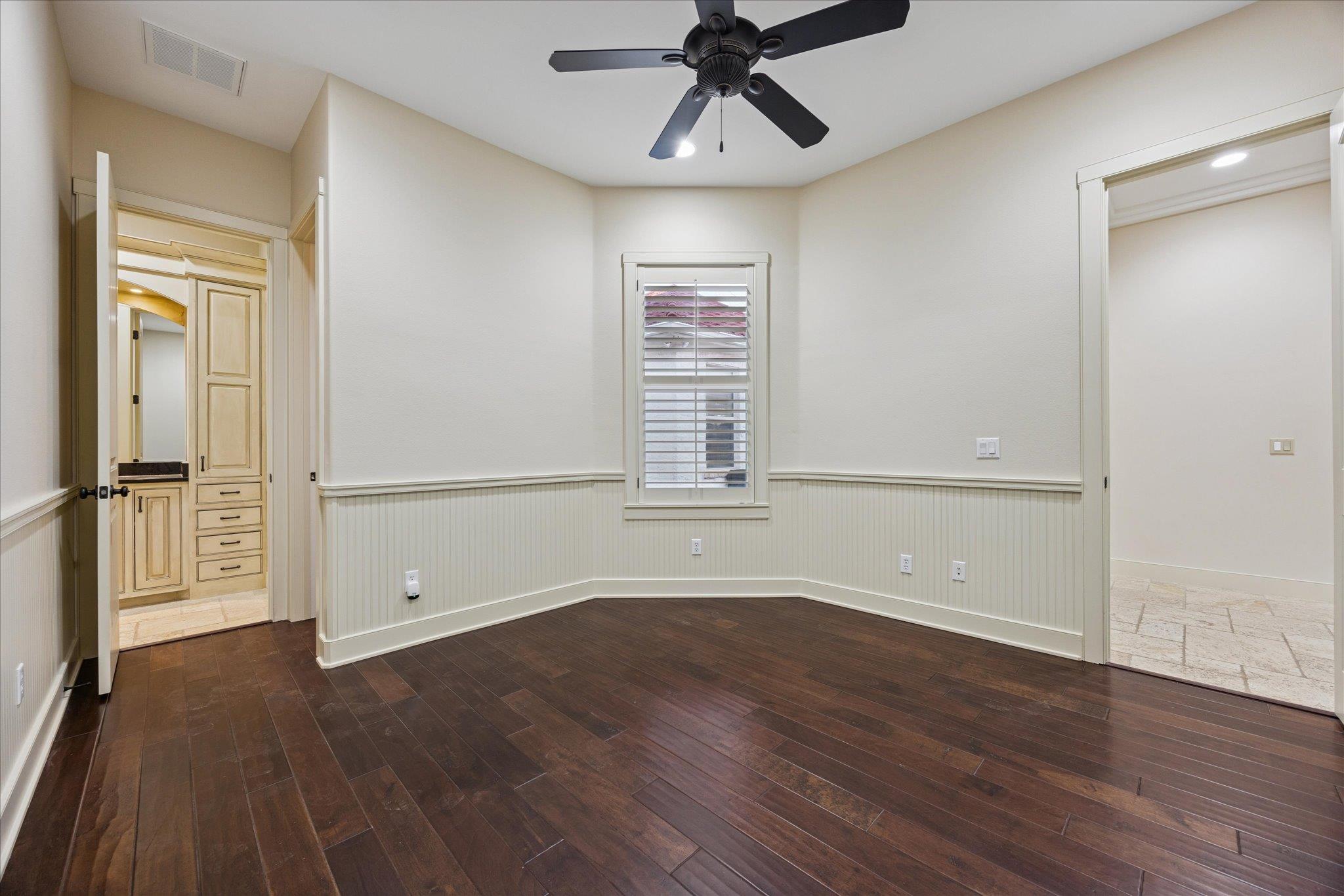 220 Neal Dr, Liberty Hill, TX 78642