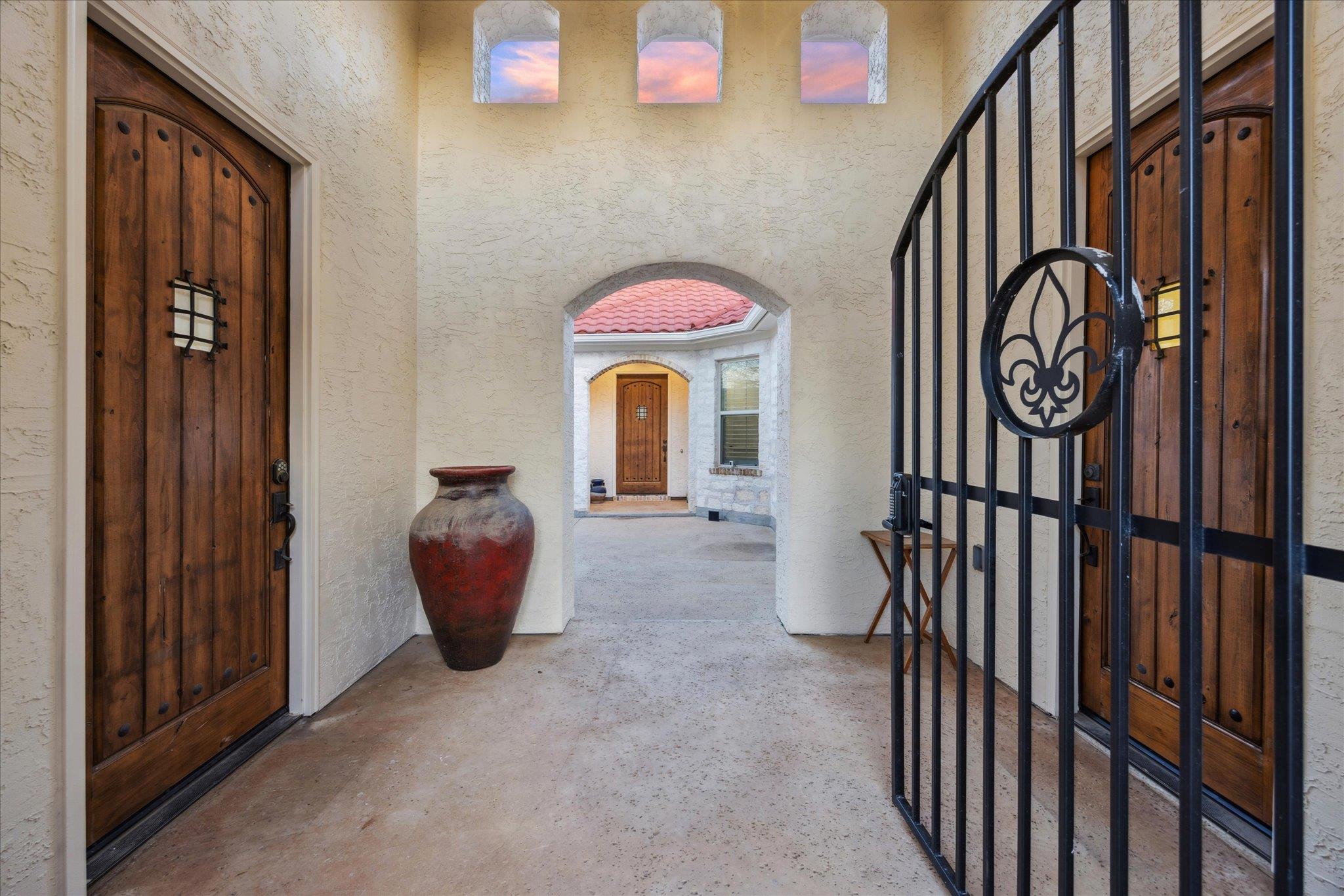 220 Neal Dr, Liberty Hill, TX 78642