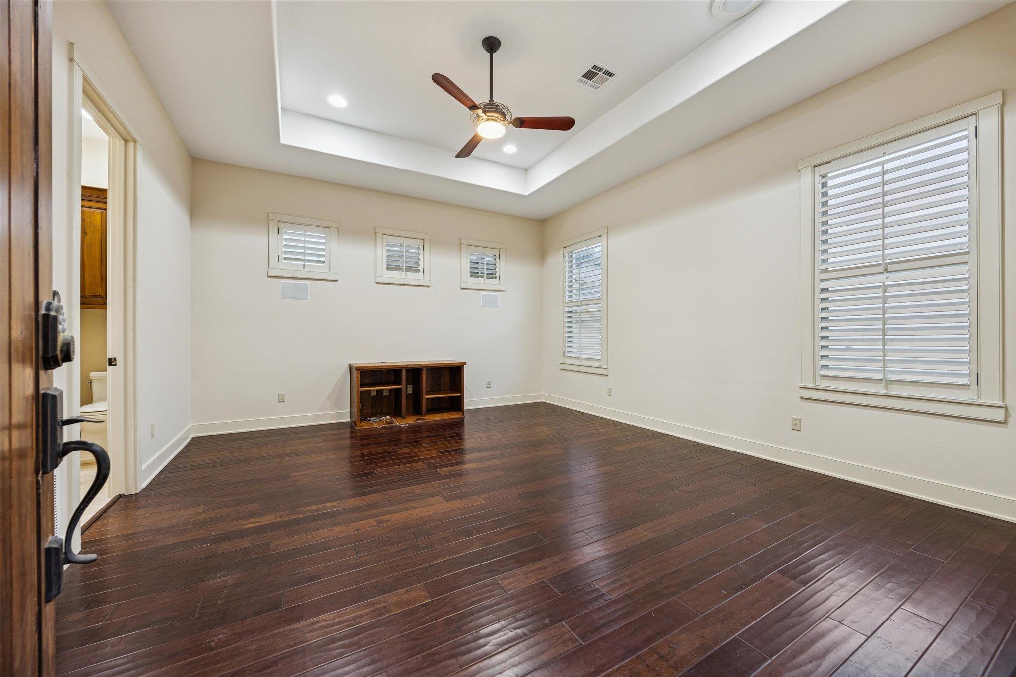 220 Neal Dr, Liberty Hill, TX 78642